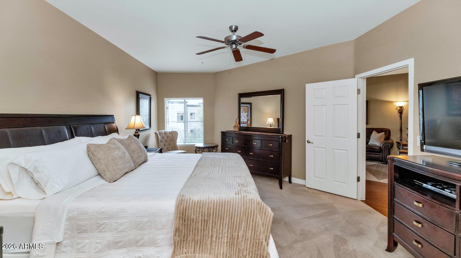 5450 E DEER VALLEY Drive 4218