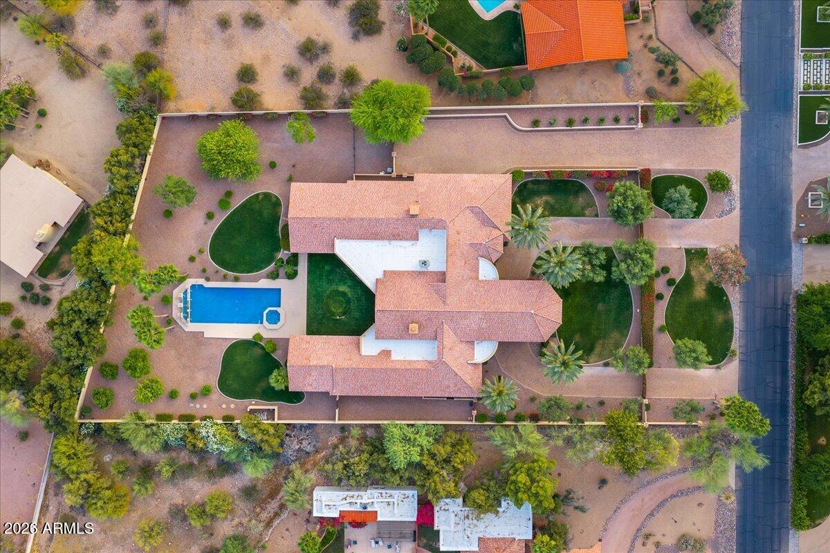 4807 E CRYSTAL Lane