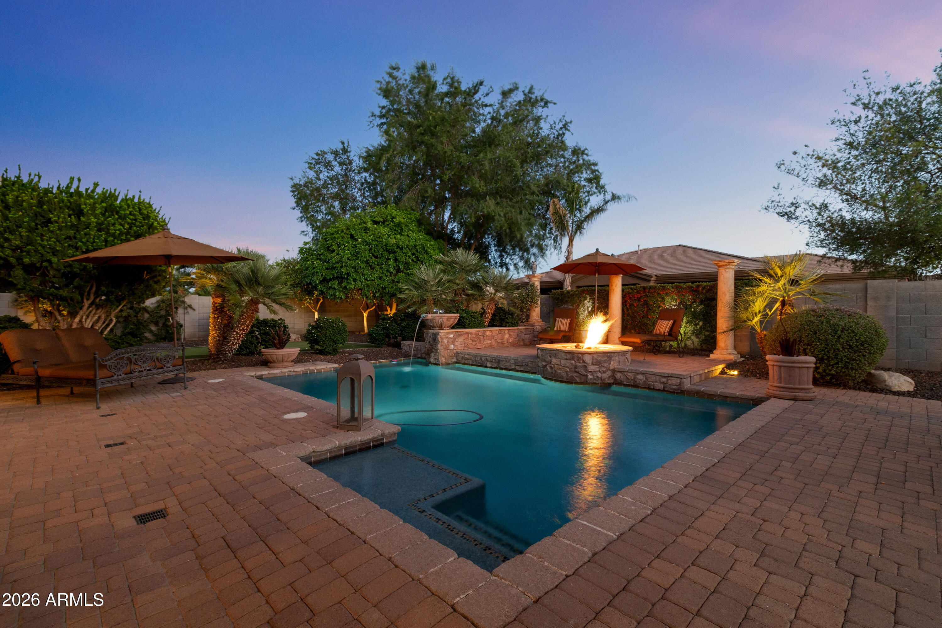 18009 W MONTEBELLO Avenue