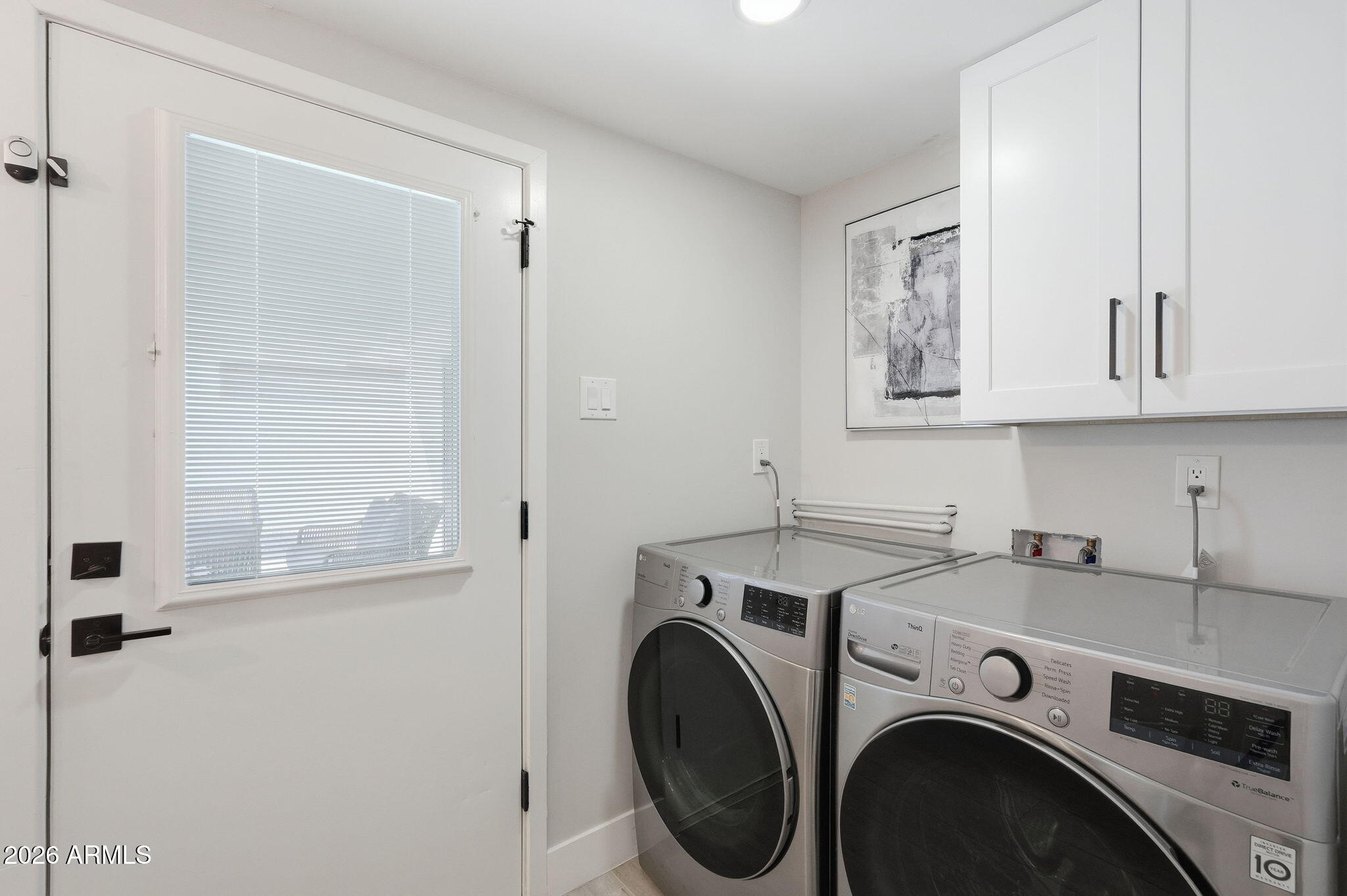 6413 E PARKVIEW Drive