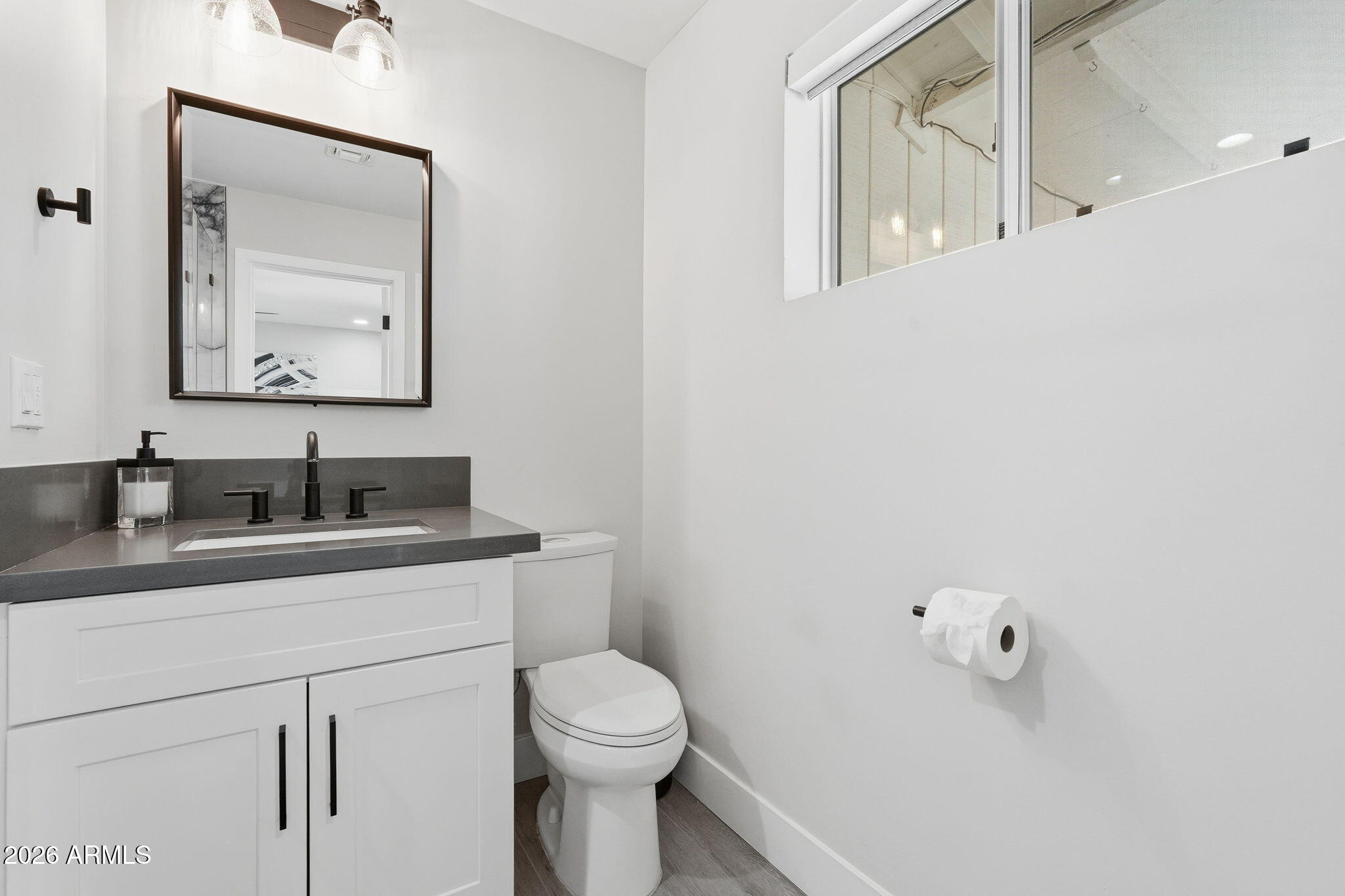 6413 E PARKVIEW Drive