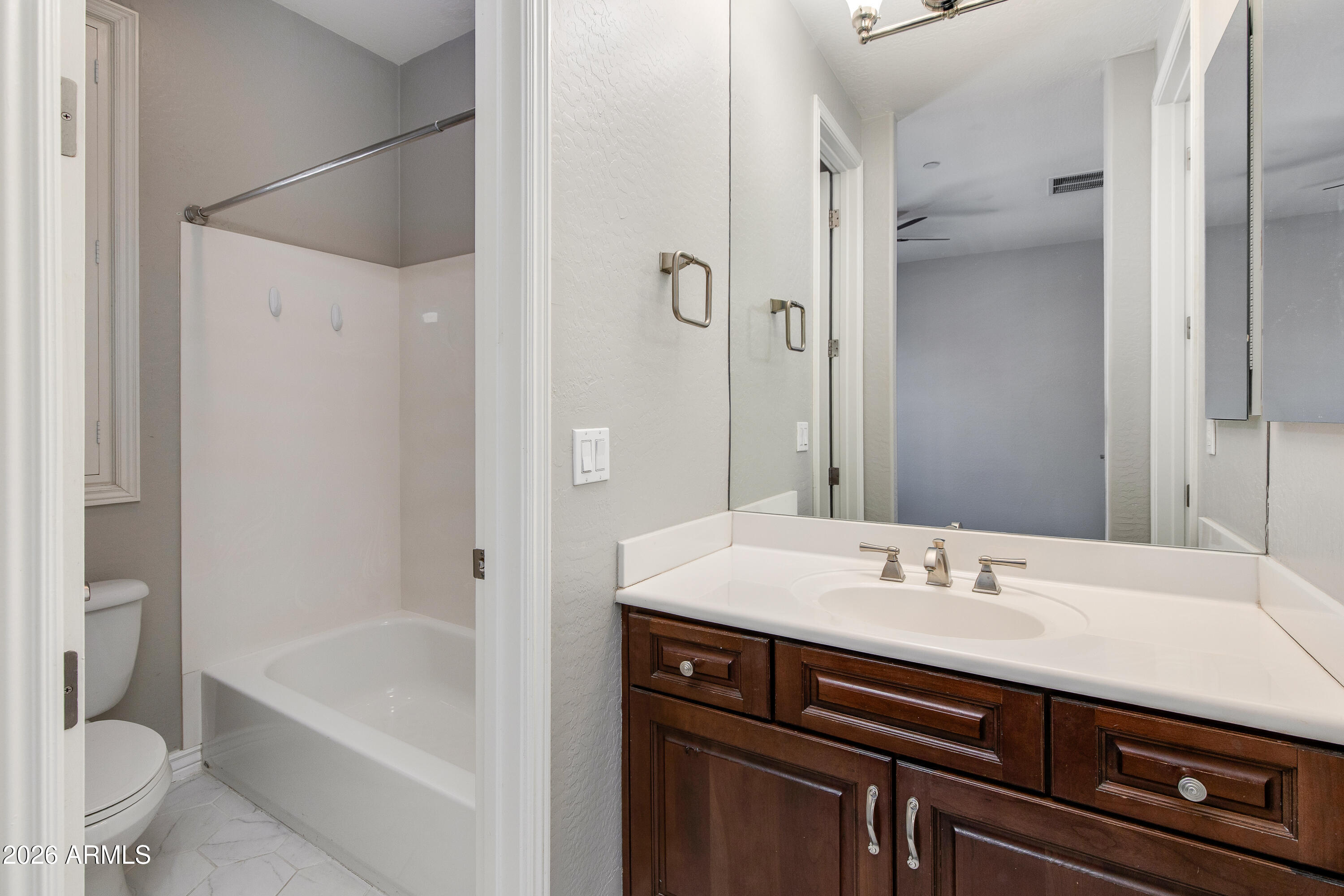 2449 E MONTECITO Avenue