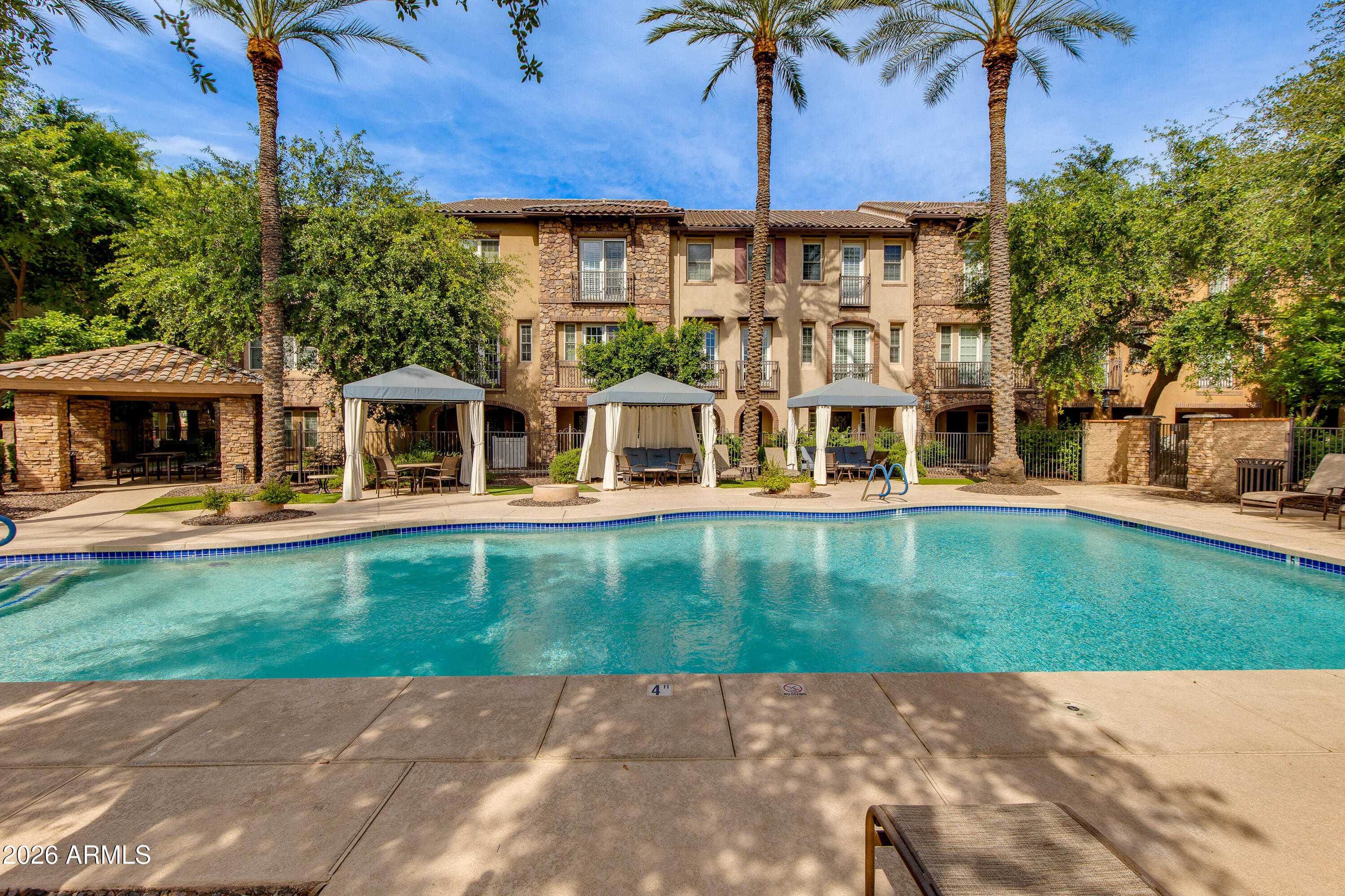 2449 E MONTECITO Avenue