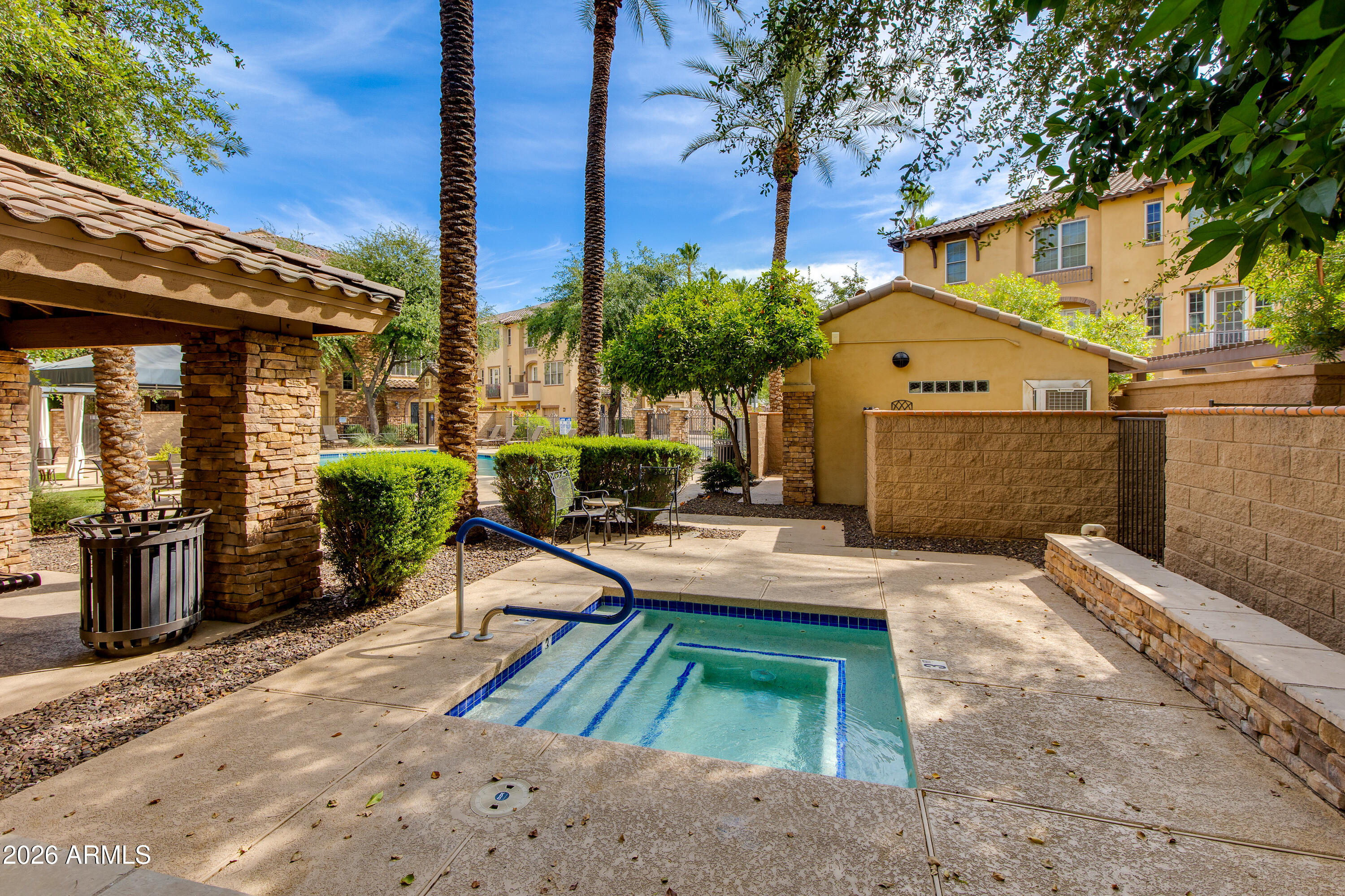 2449 E MONTECITO Avenue