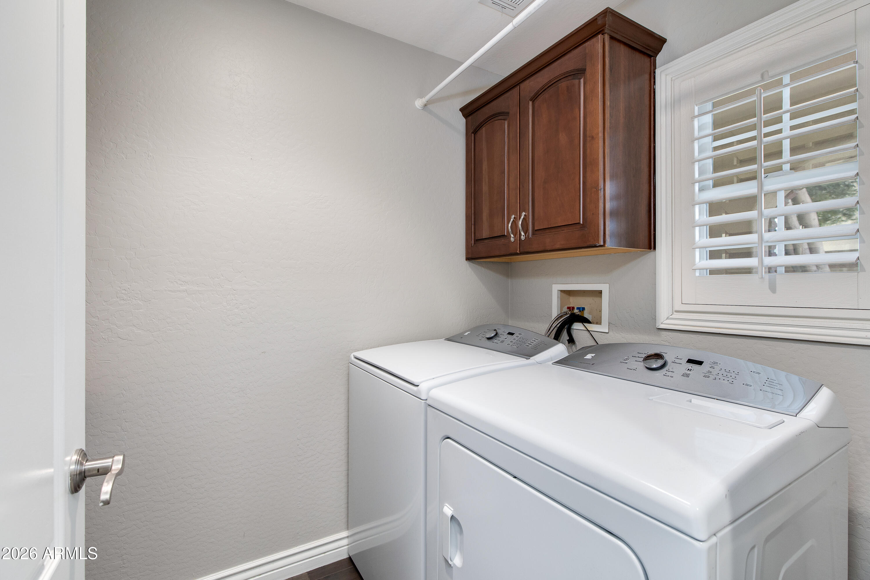 2449 E MONTECITO Avenue