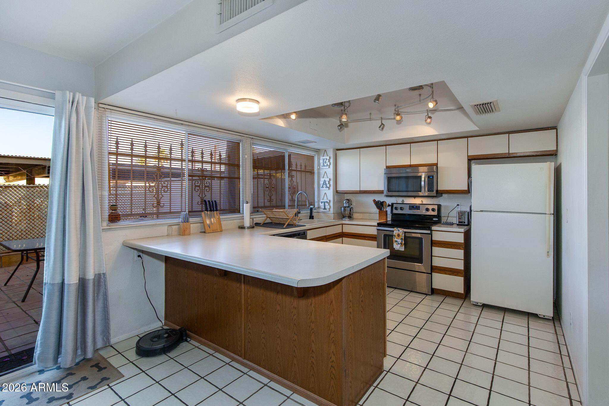 2726 N 60TH Street
