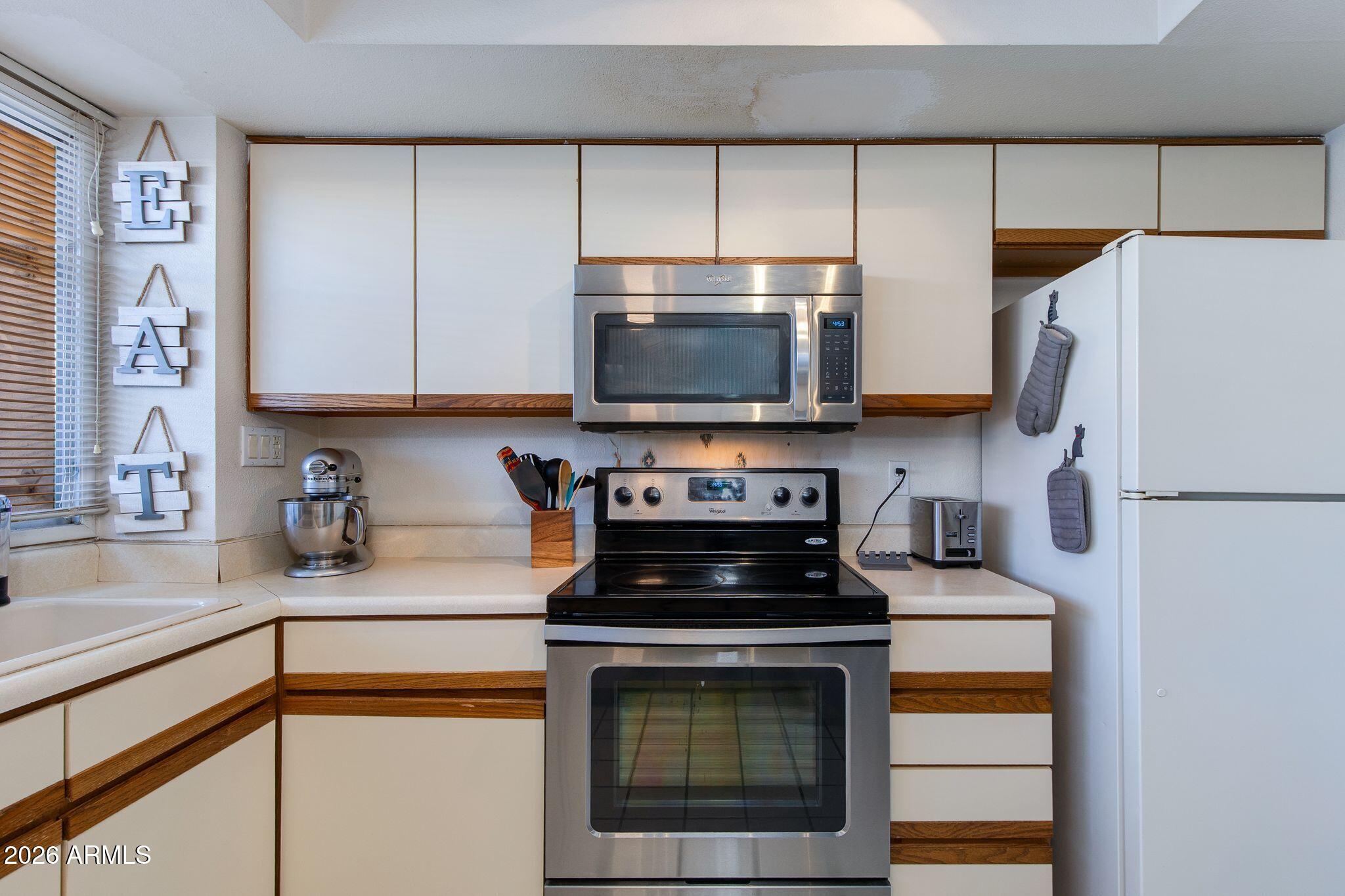 2726 N 60TH Street