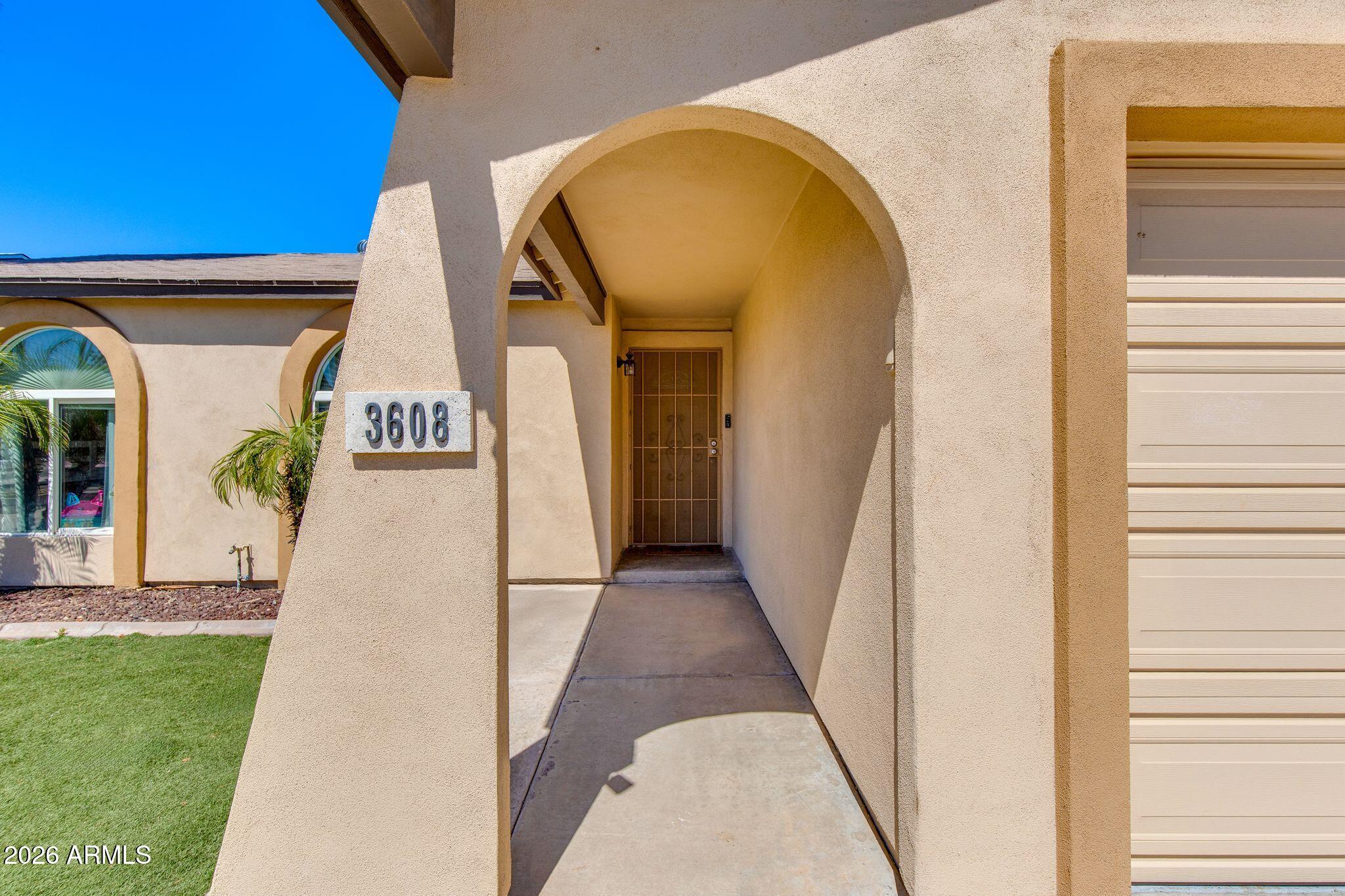 3608 E JANICE Way