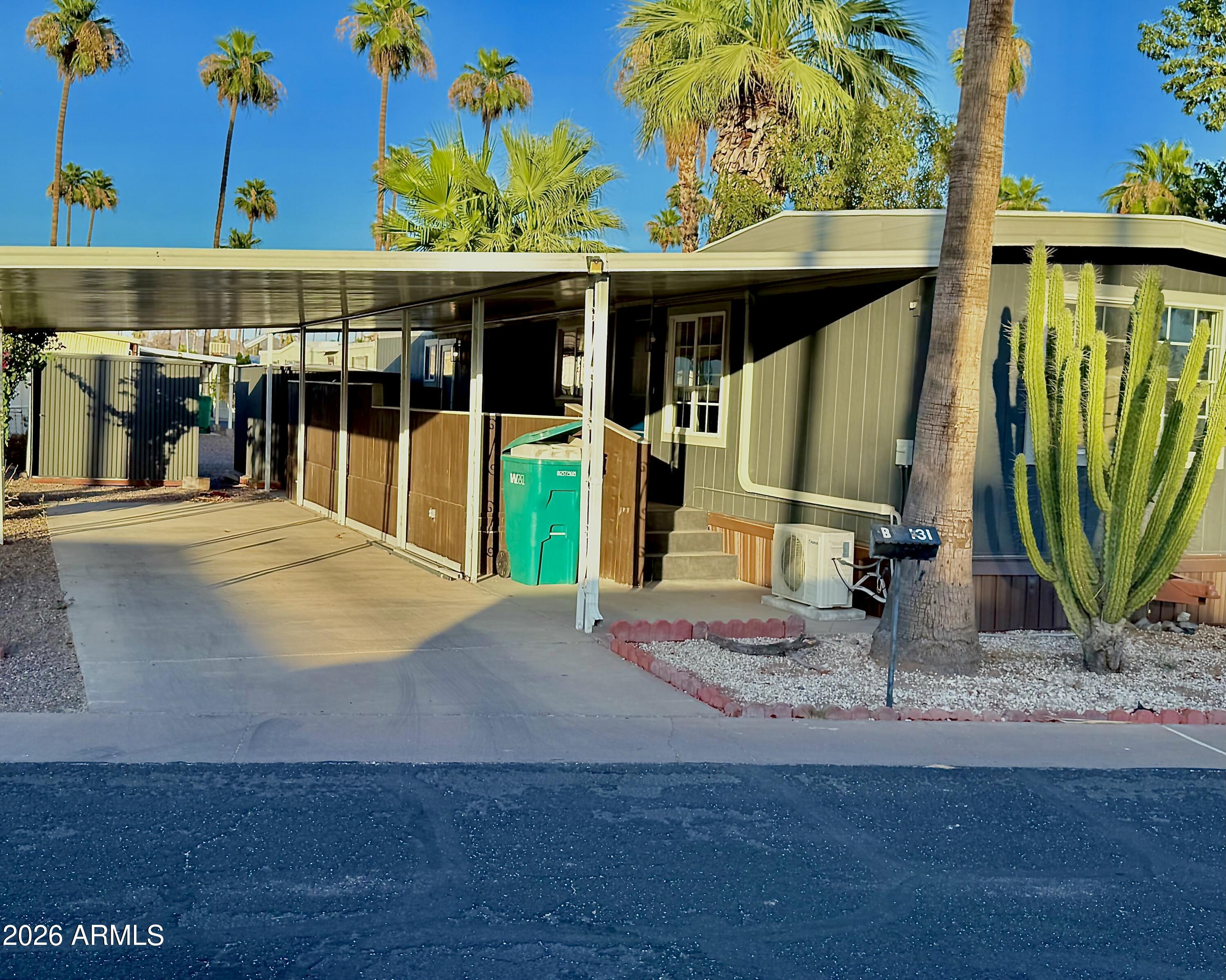 2050 W Dunlap Avenue B131