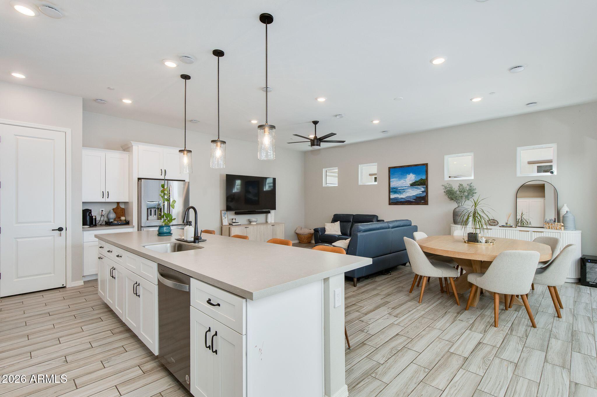169 E BALSAM Drive