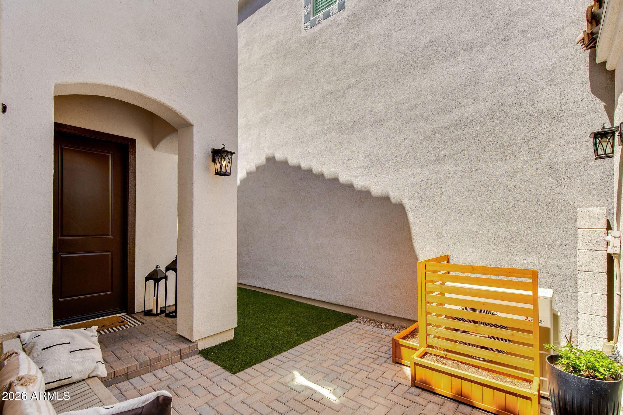 169 E BALSAM Drive