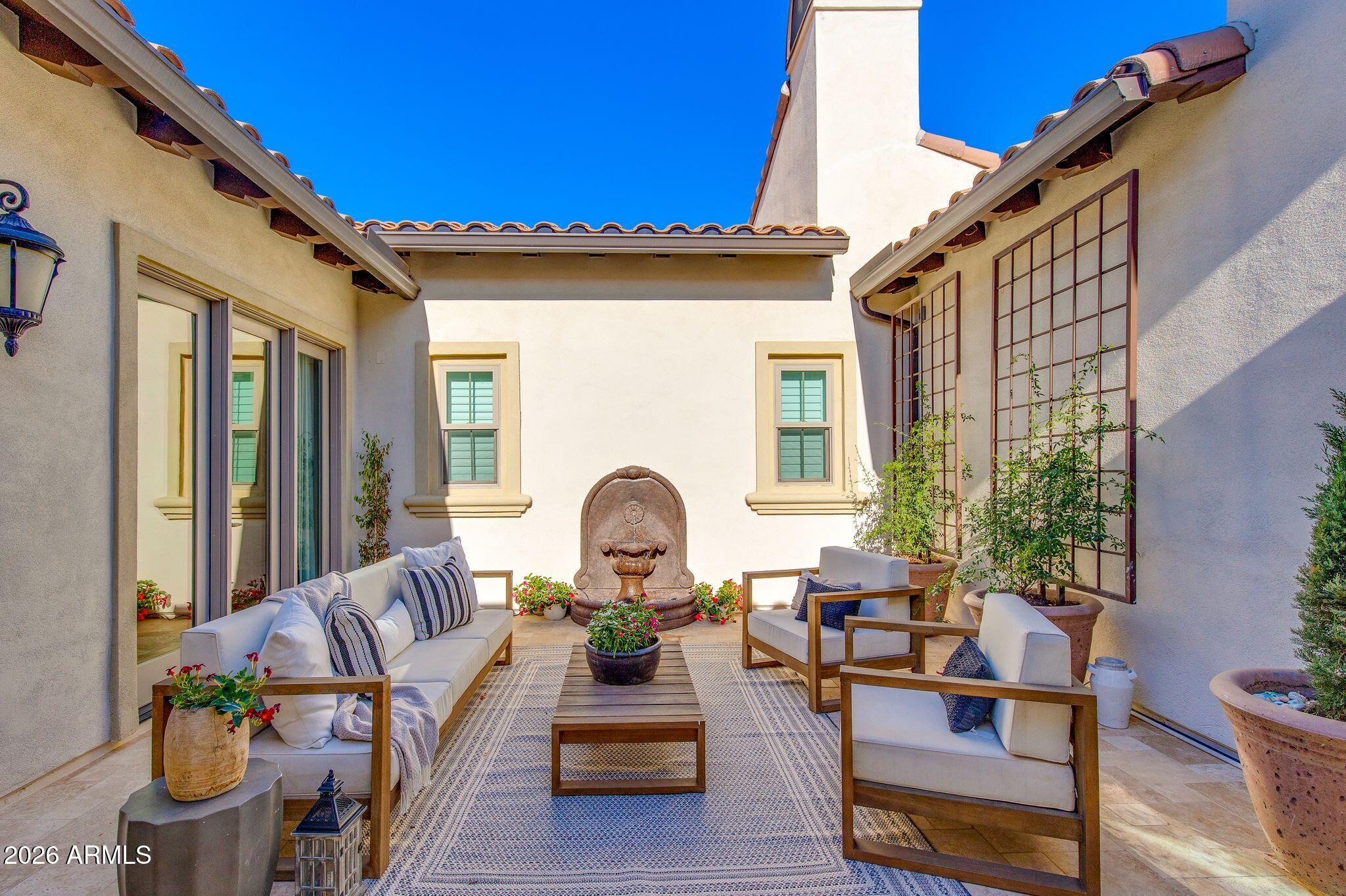 2766 E BONANZA Court