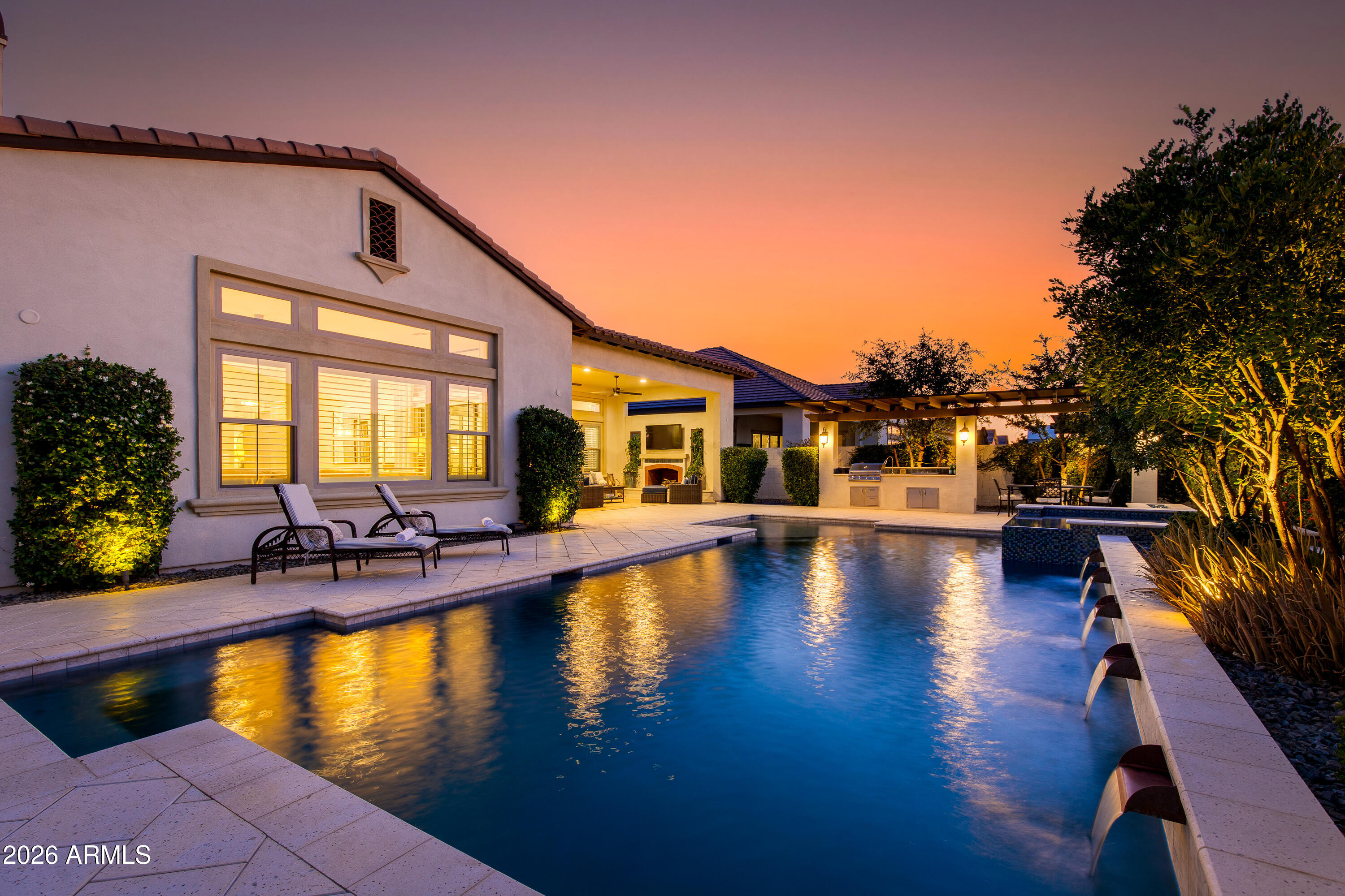 2766 E BONANZA Court