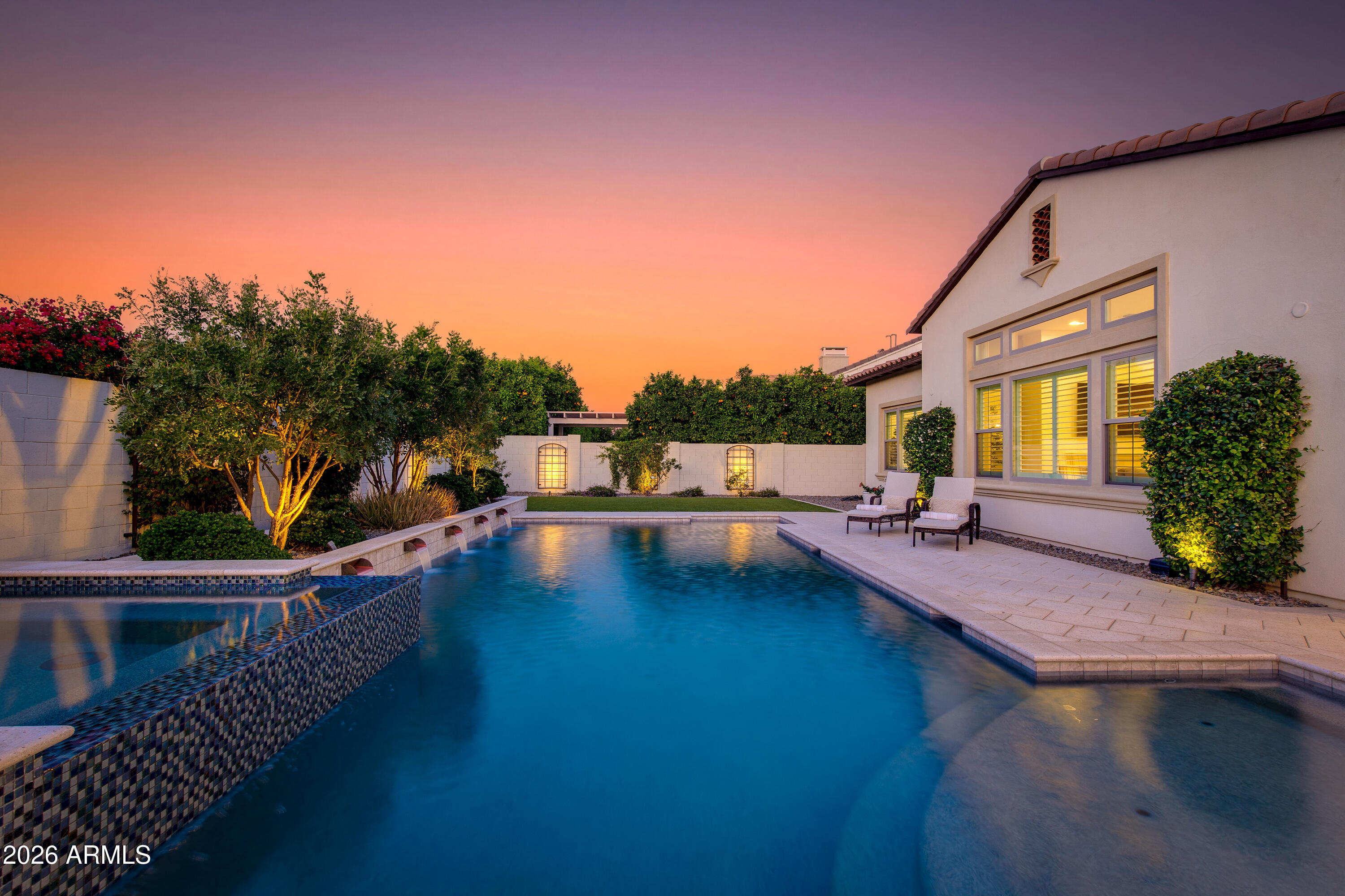 2766 E BONANZA Court
