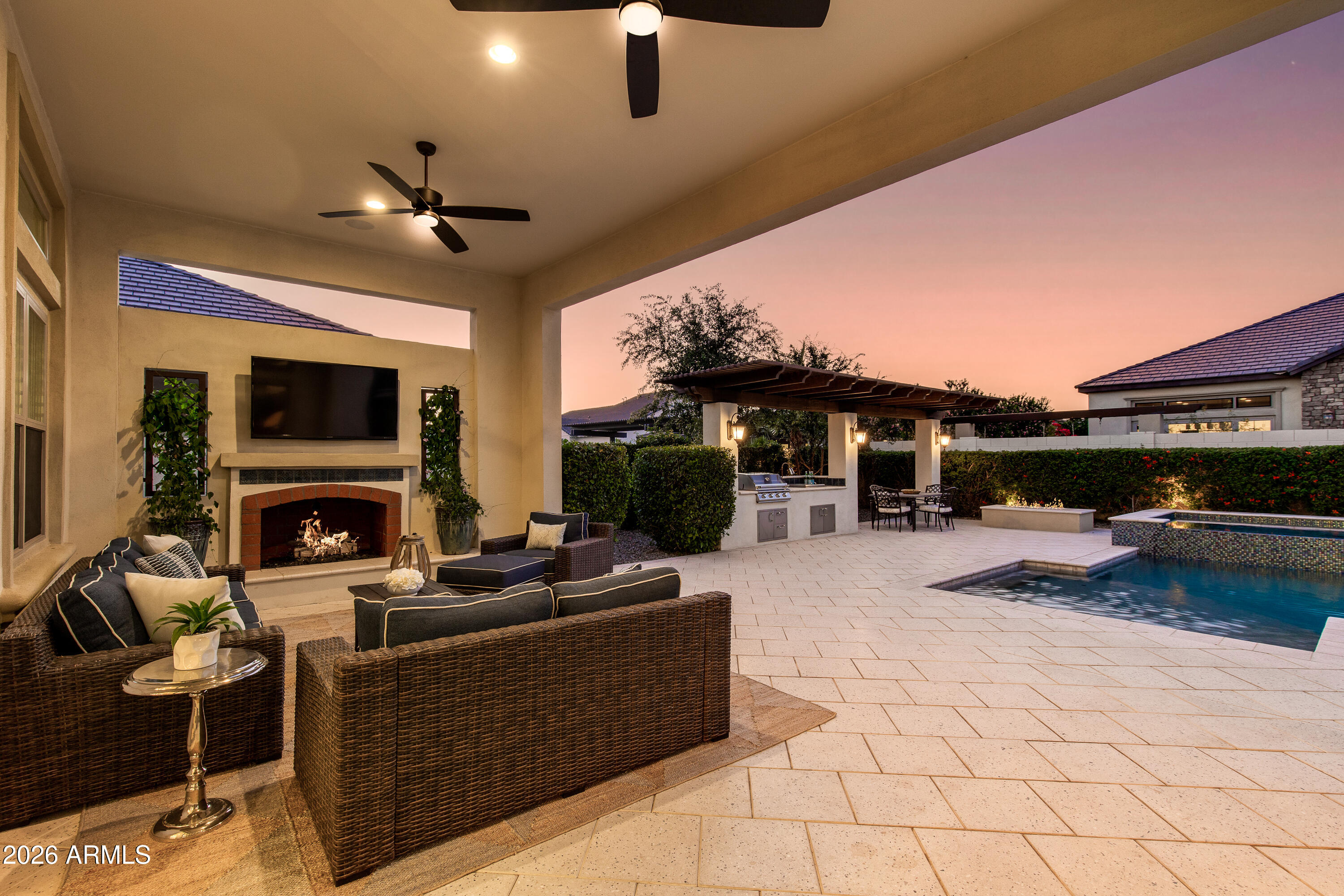 2766 E BONANZA Court