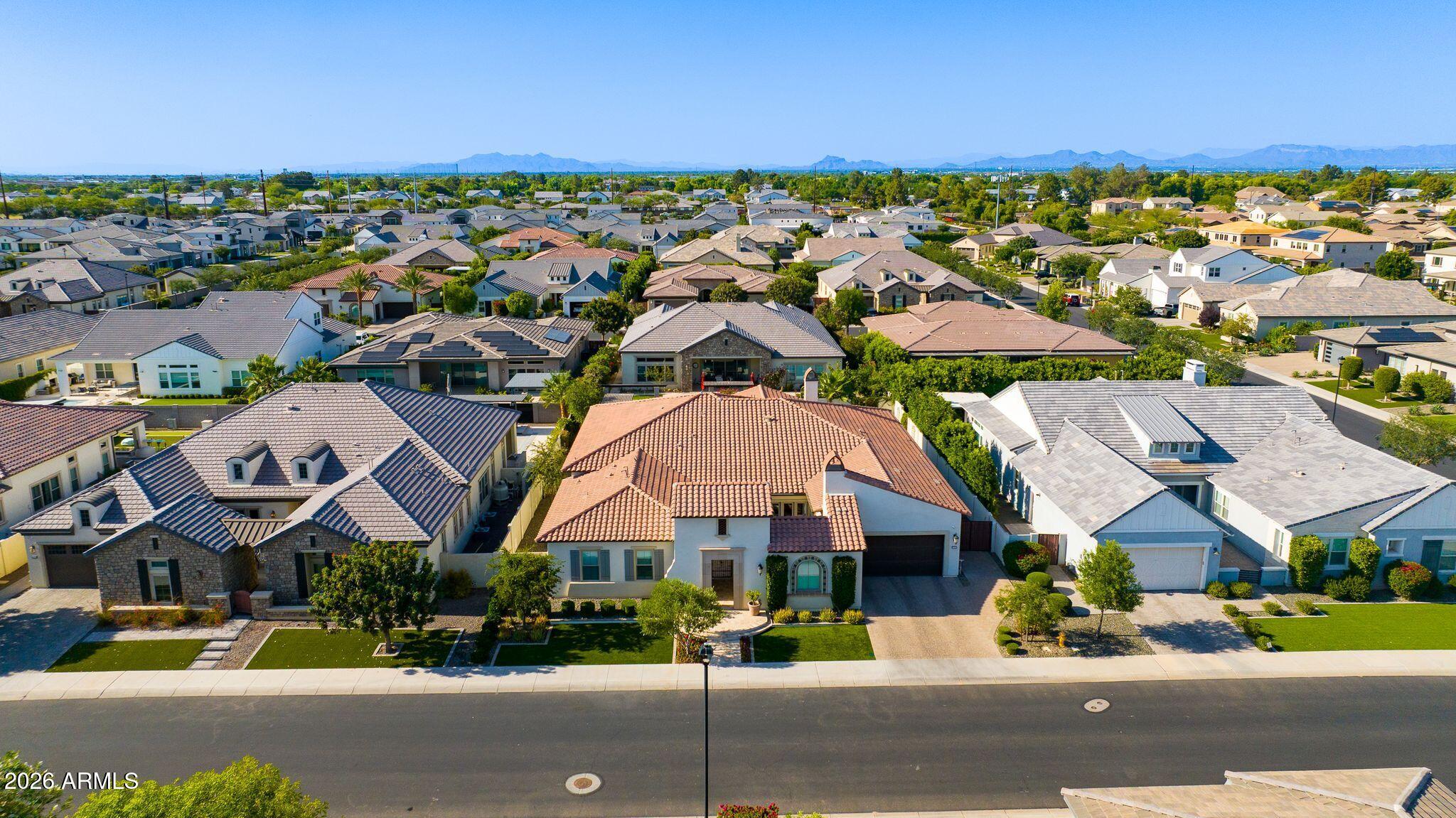 2766 E BONANZA Court