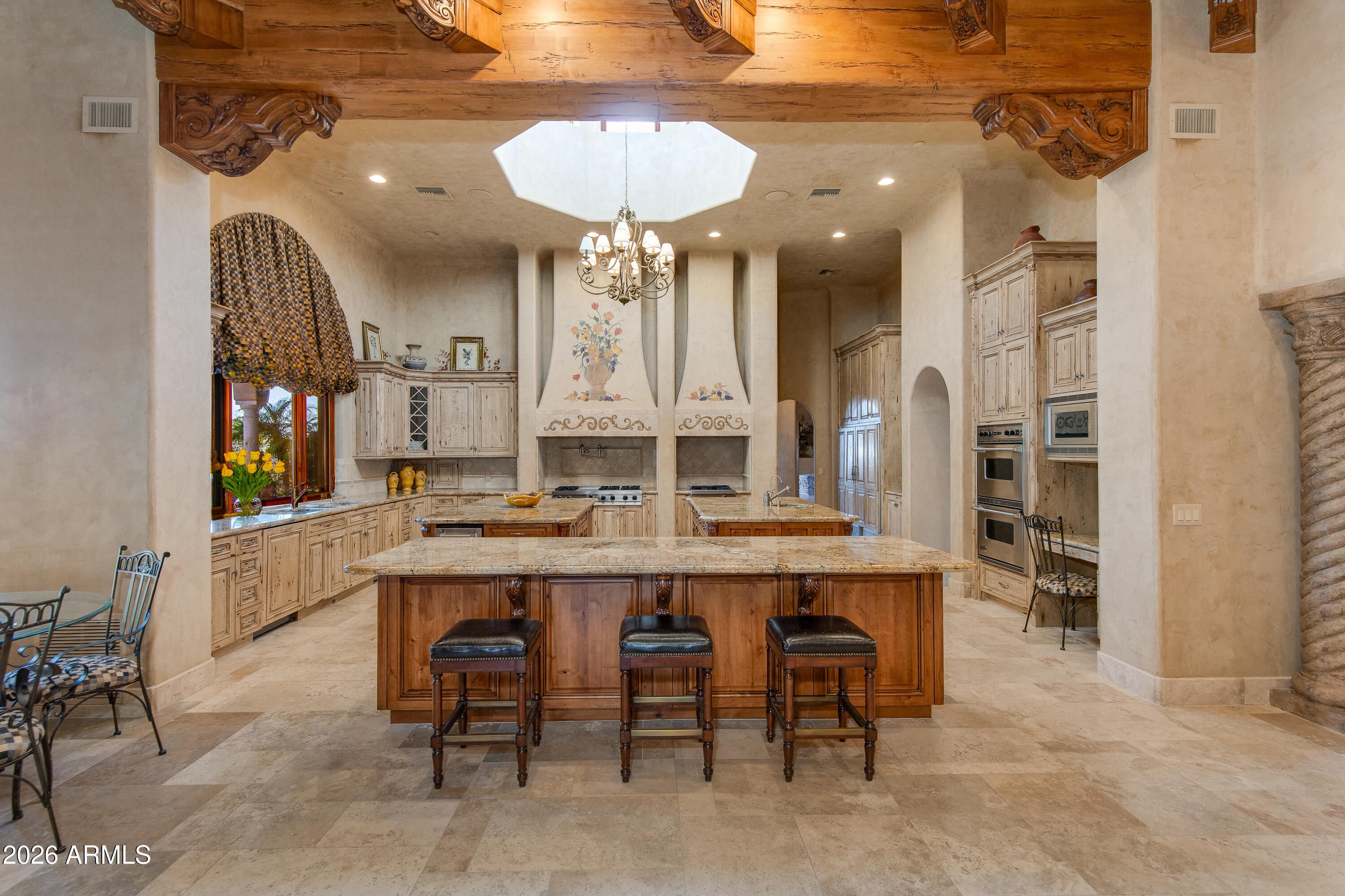 10070 E BALANCING ROCK Road