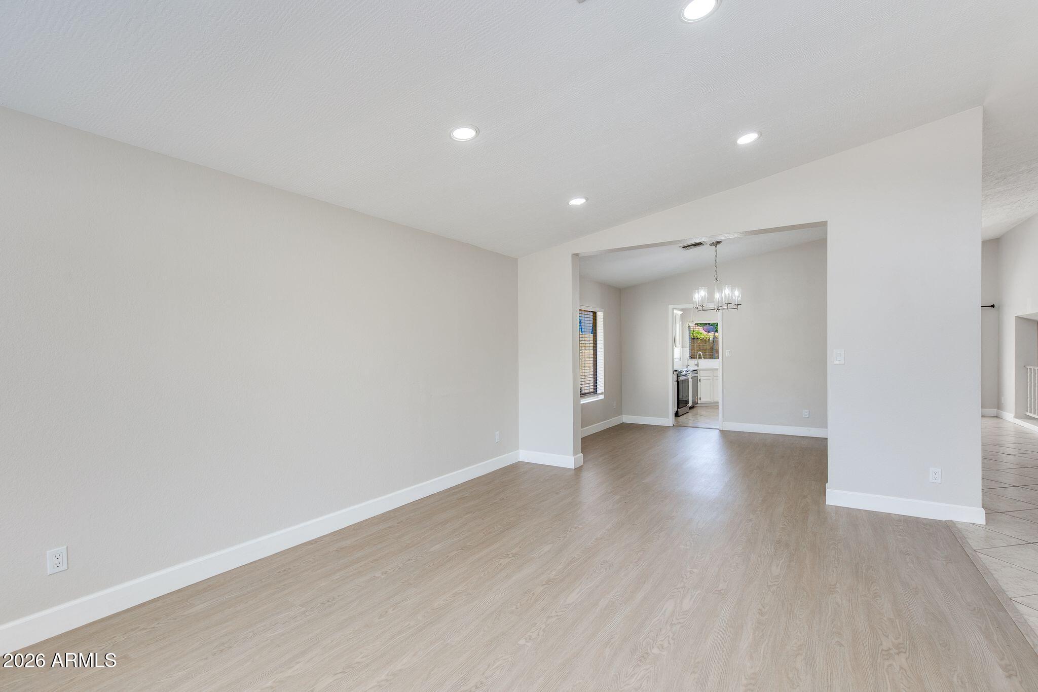 4041 W AVENIDA DEL SOL Avenue