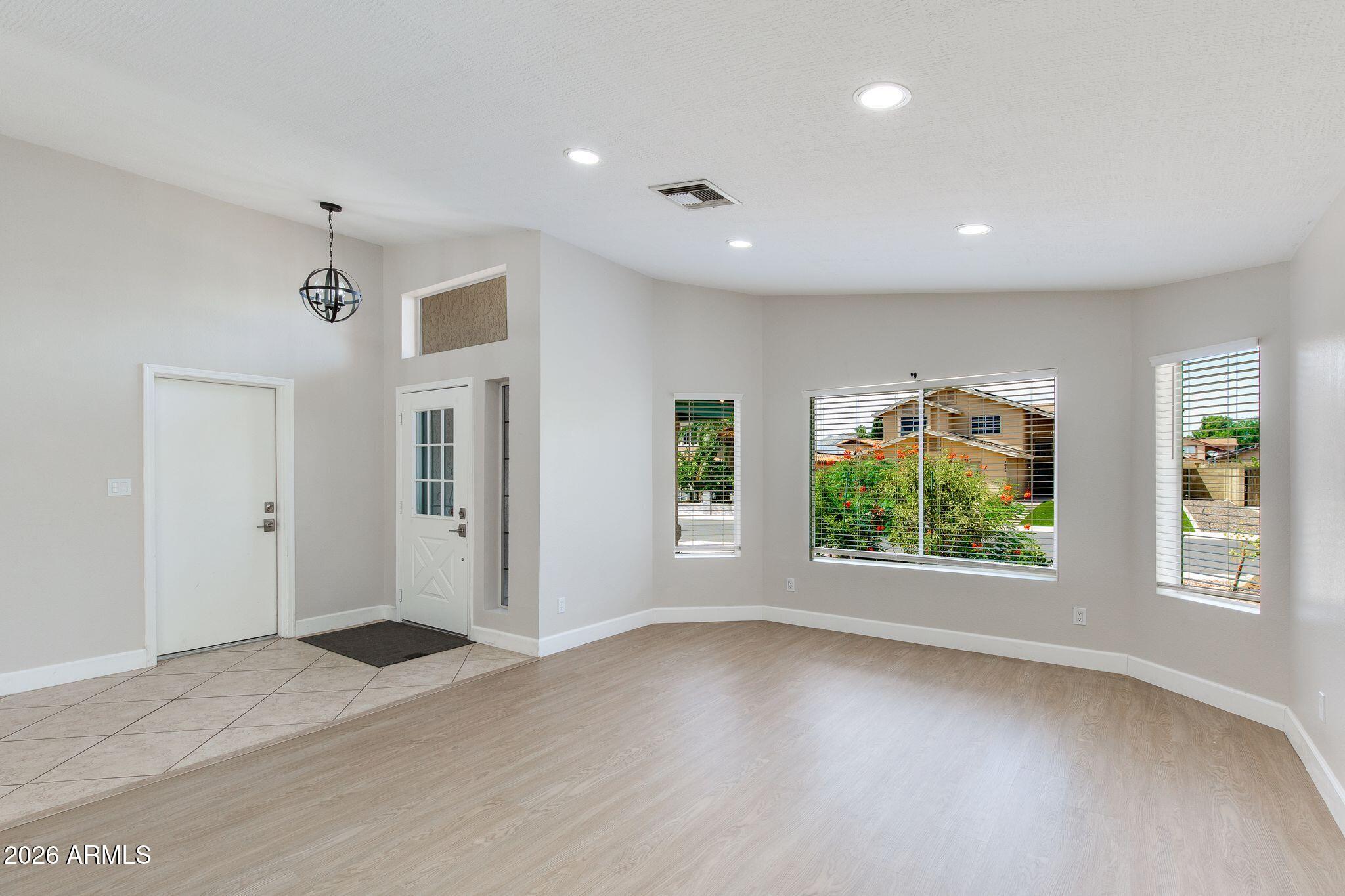 4041 W AVENIDA DEL SOL Avenue