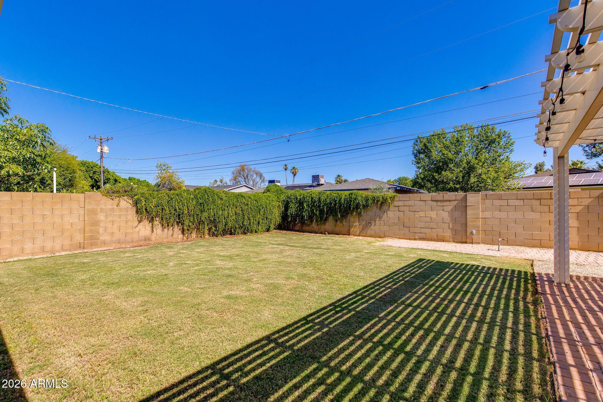 5002 E MITCHELL Drive