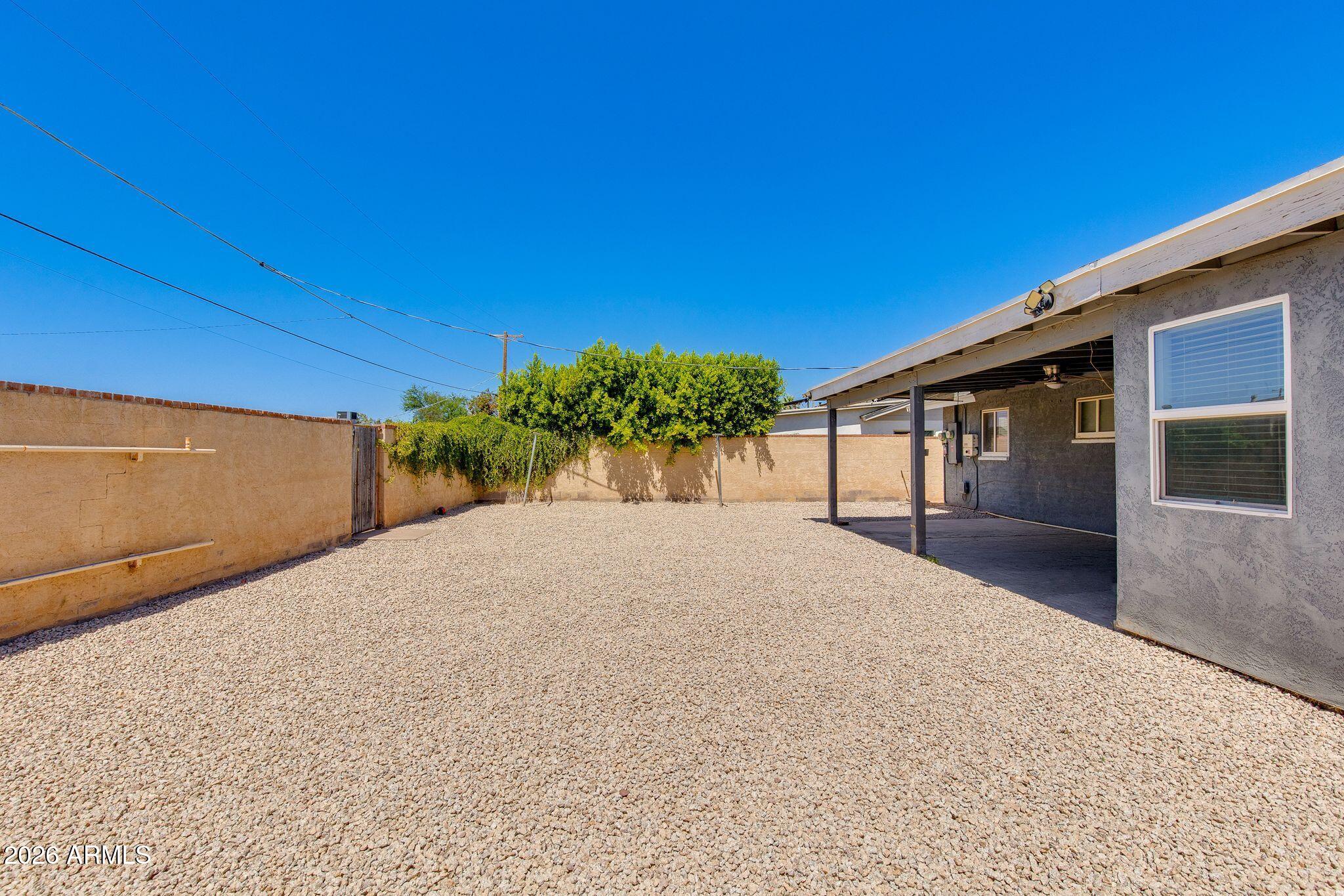 4923 E PALM Lane