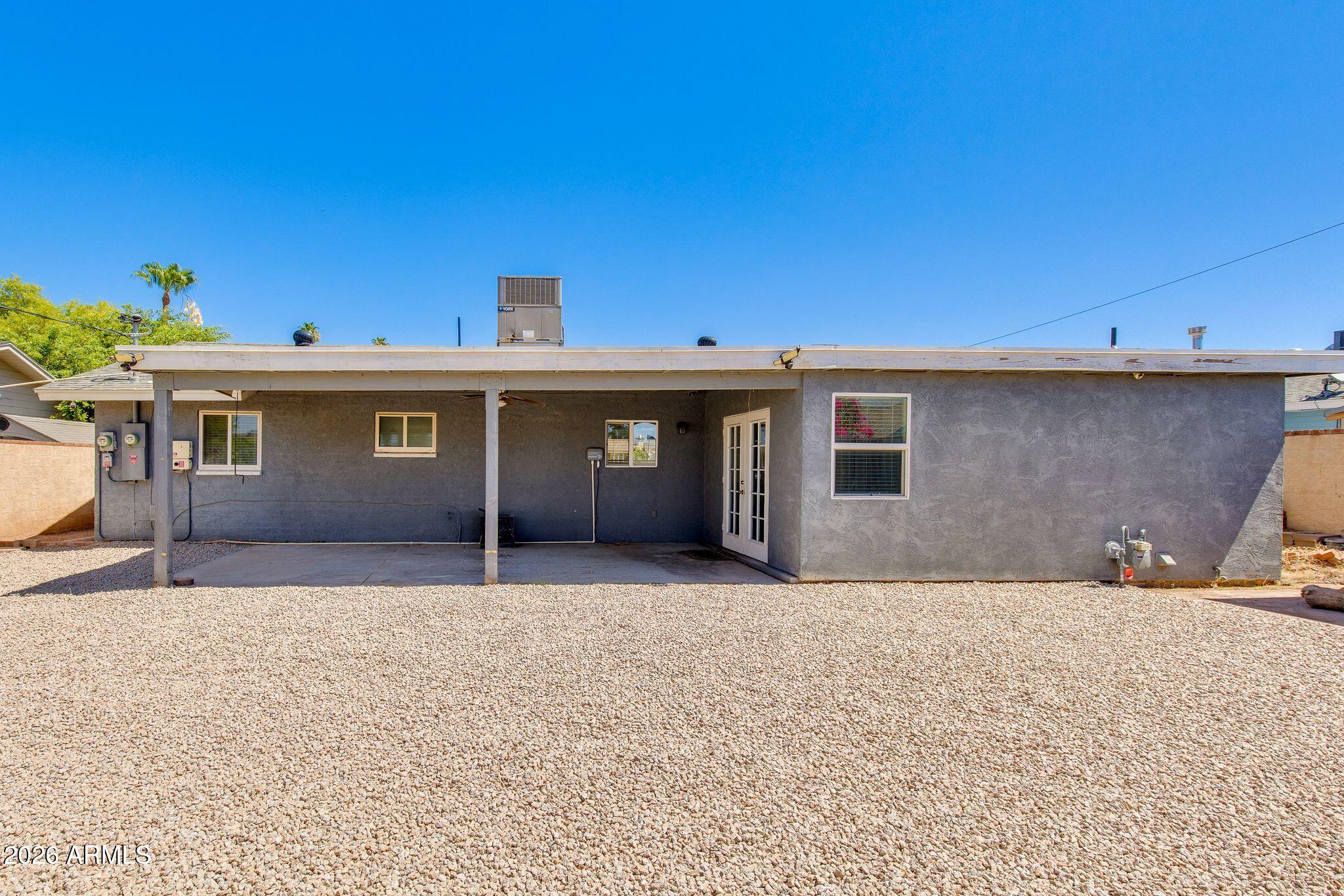 4923 E PALM Lane