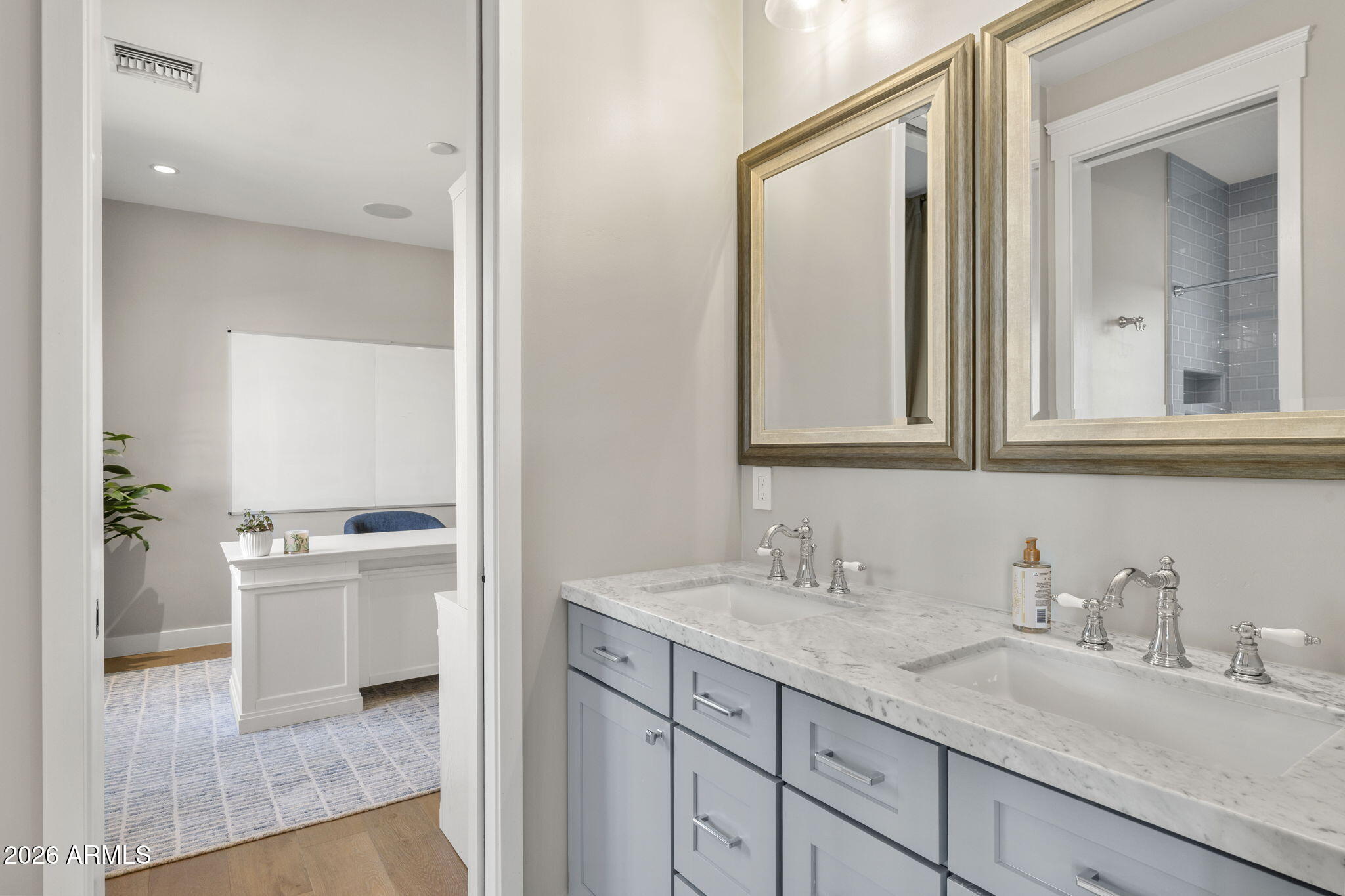 4526 E CALLE TUBERIA