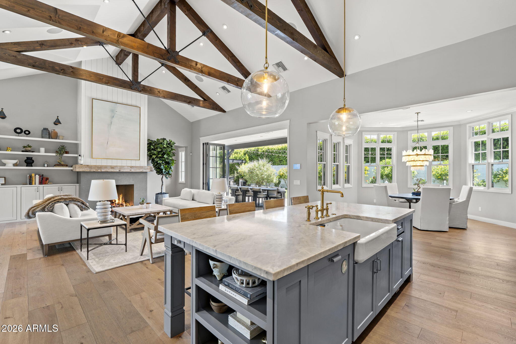 4526 E CALLE TUBERIA