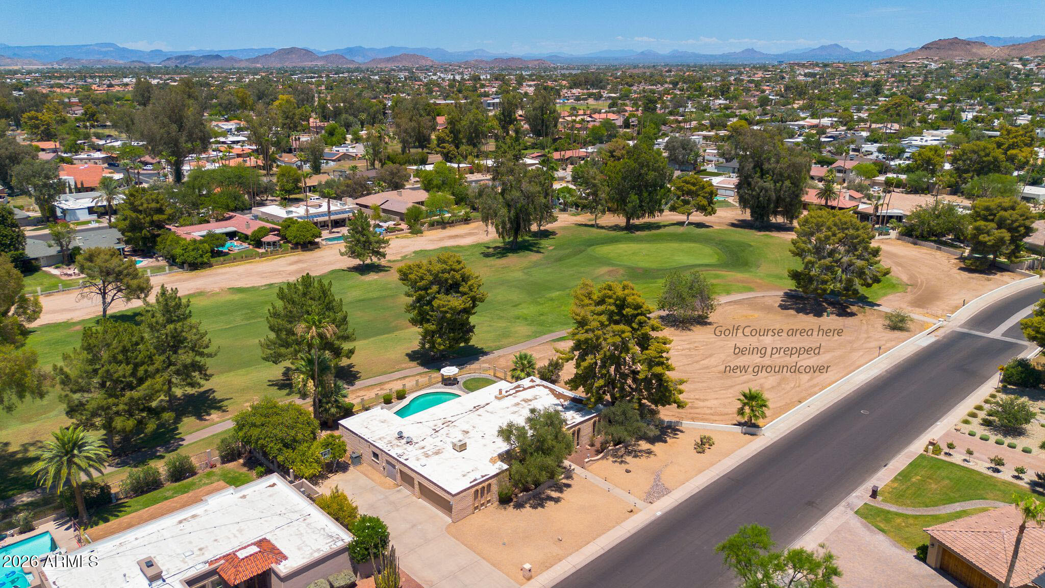 512 W MOON VALLEY Drive