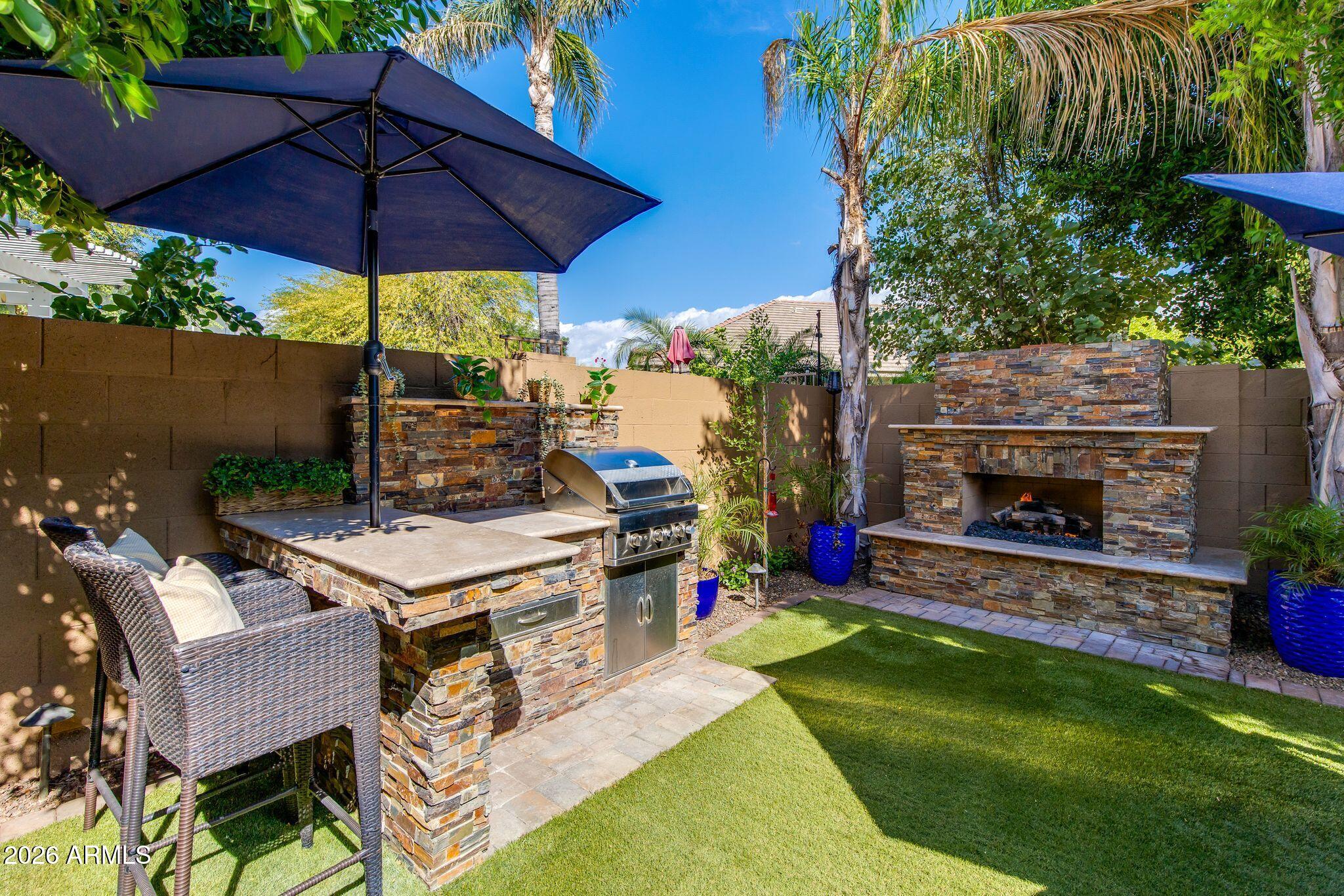 904 E MEAD Drive