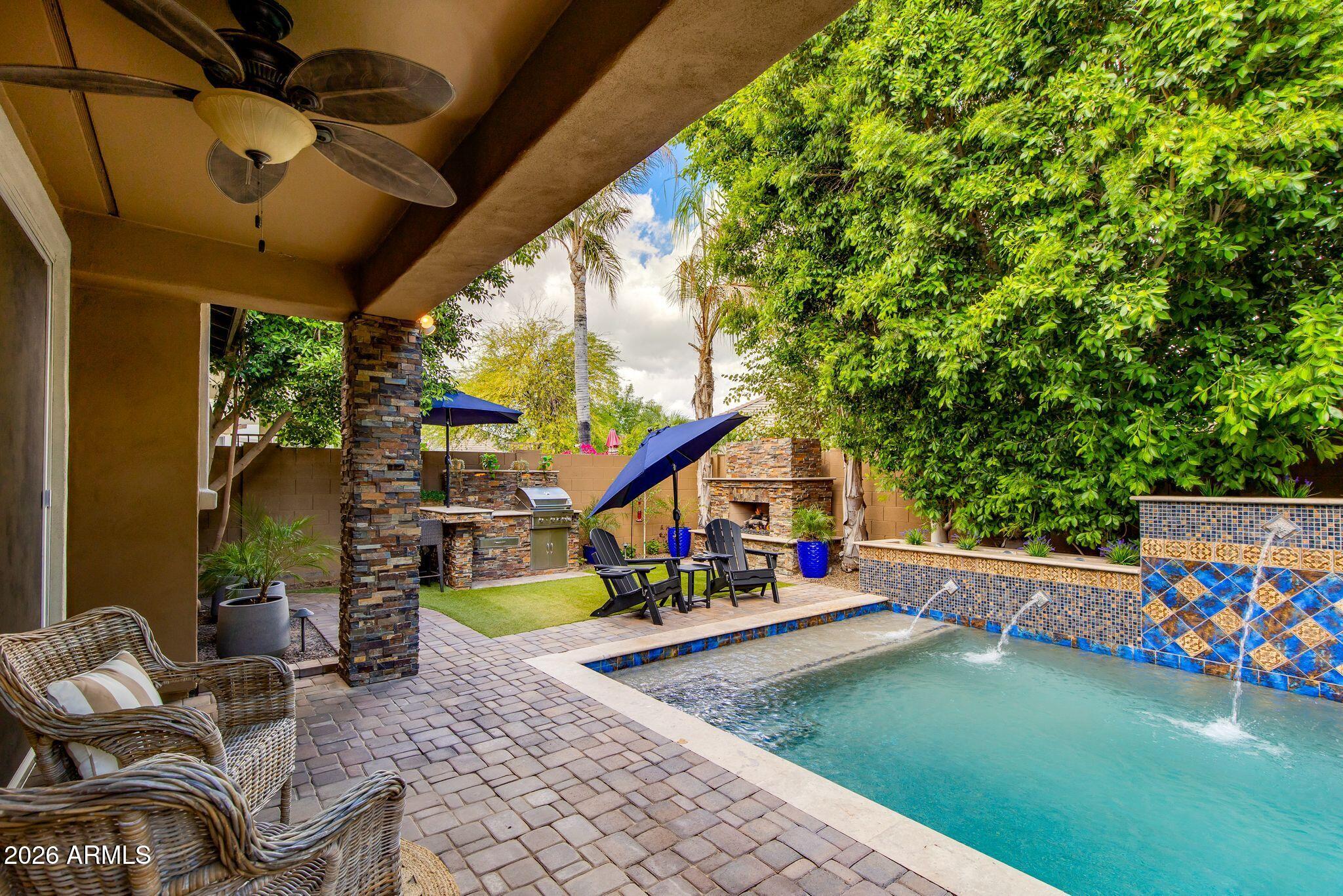 904 E MEAD Drive