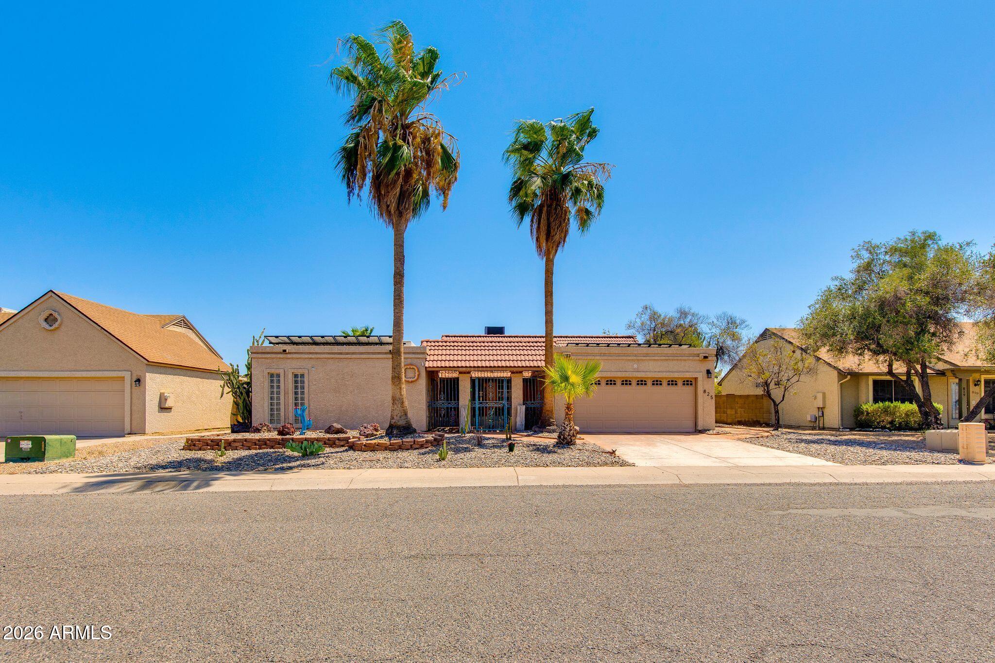 825 E PIUTE Avenue