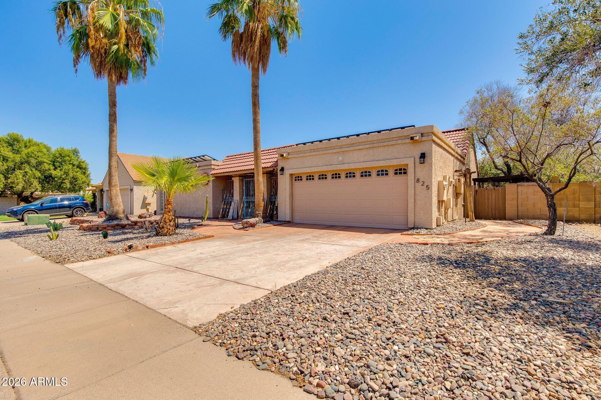 825 E PIUTE Avenue