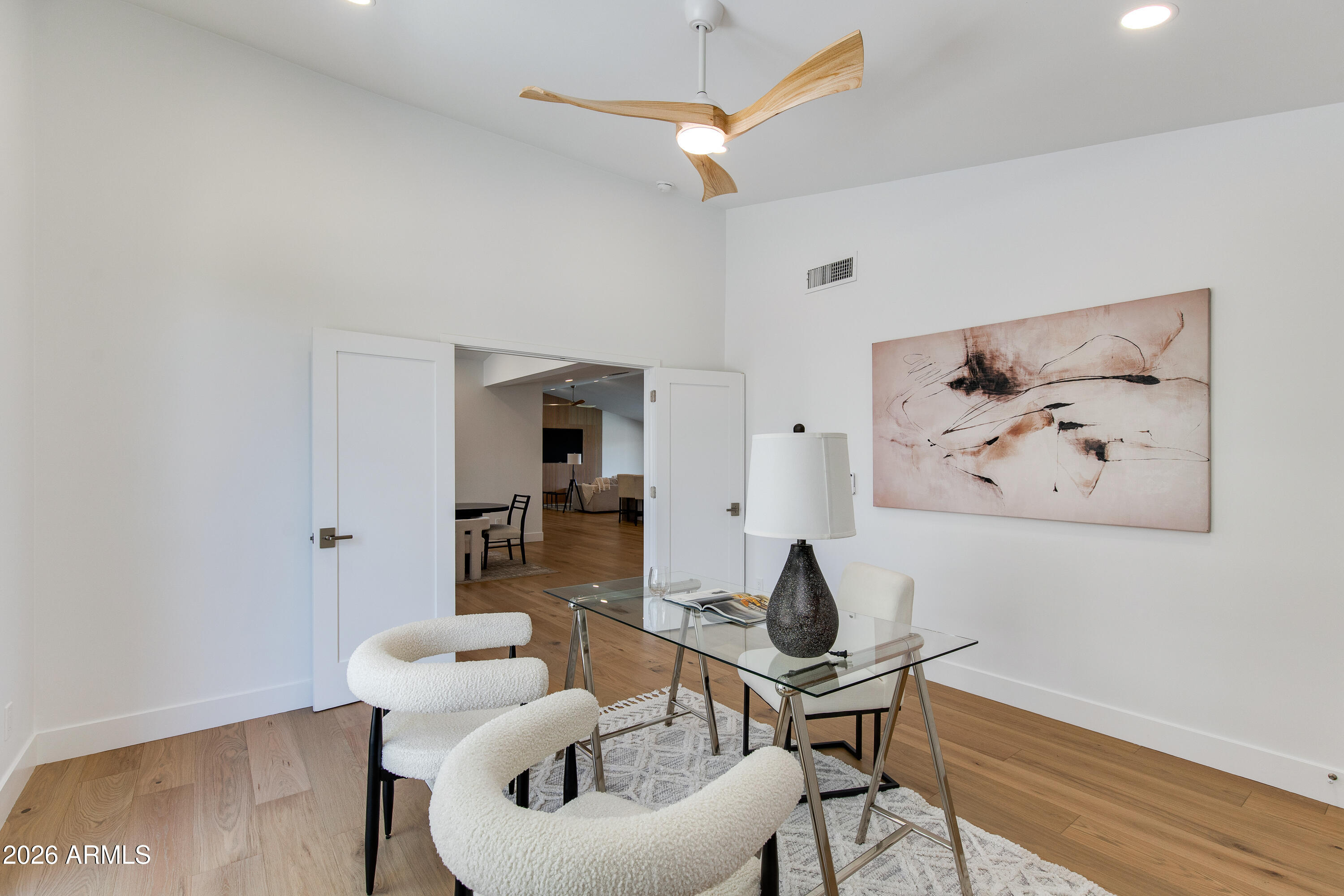 10521 E BELLA VISTA Drive