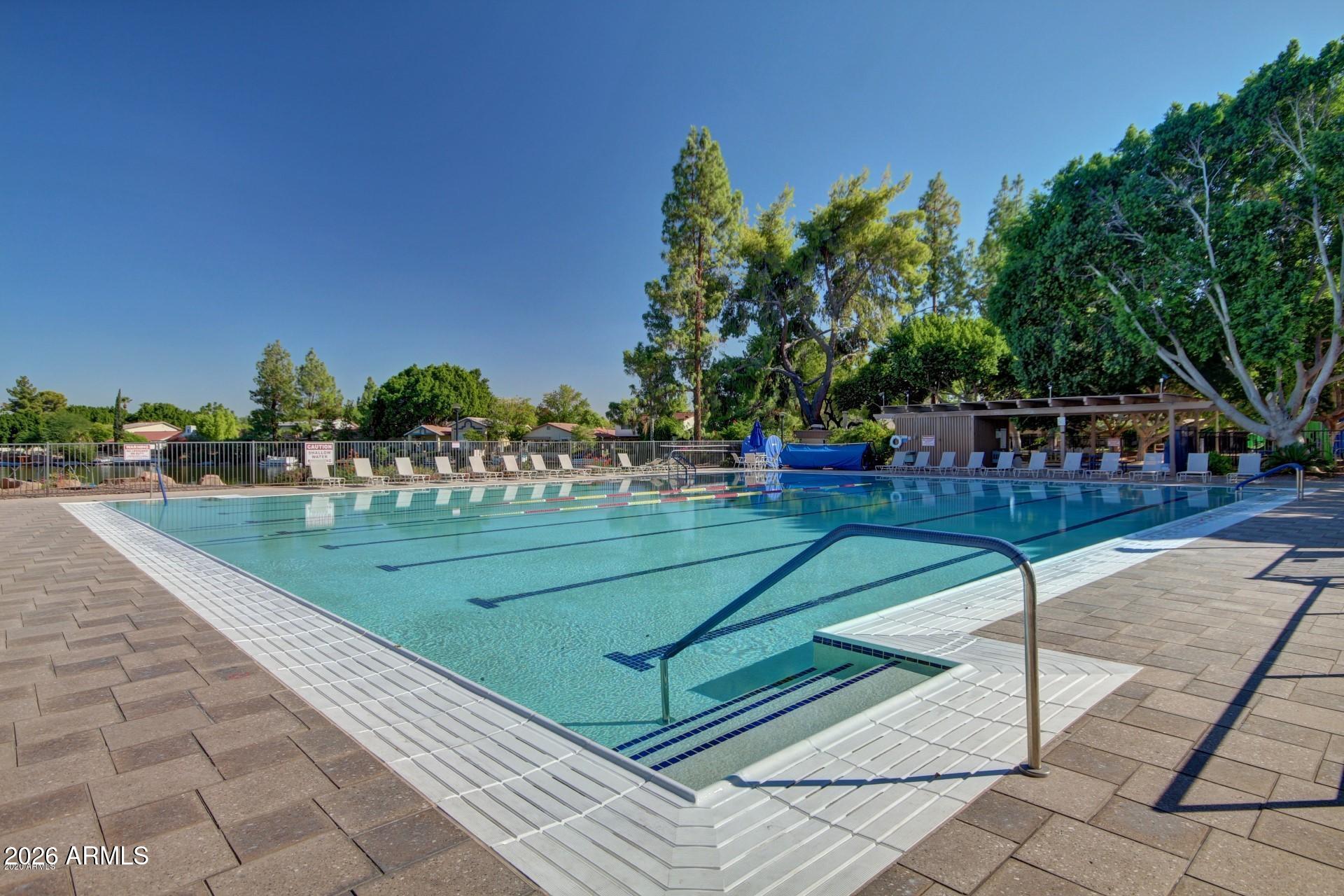 1204 E STEAMBOAT BEND Drive