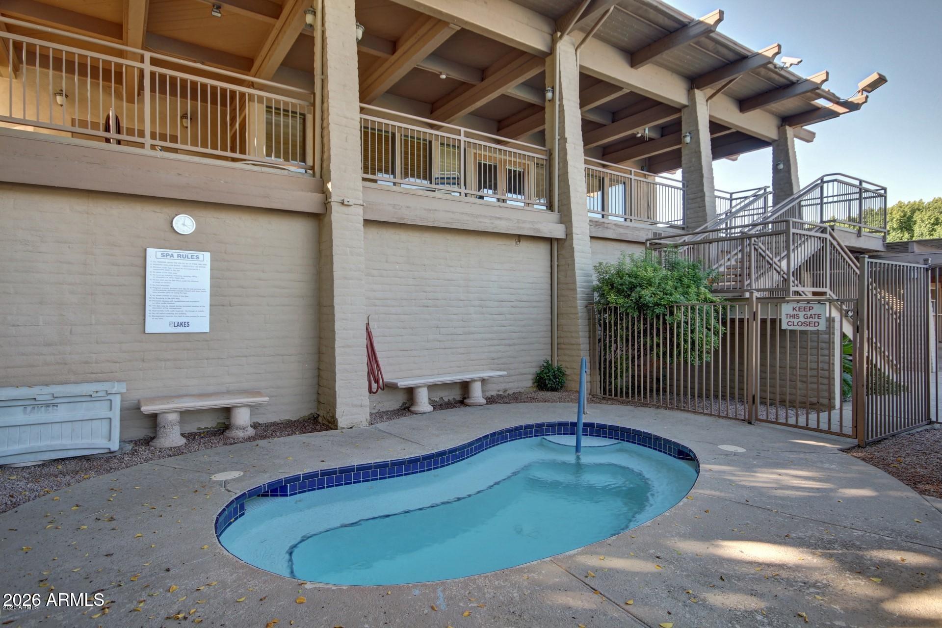 1204 E STEAMBOAT BEND Drive