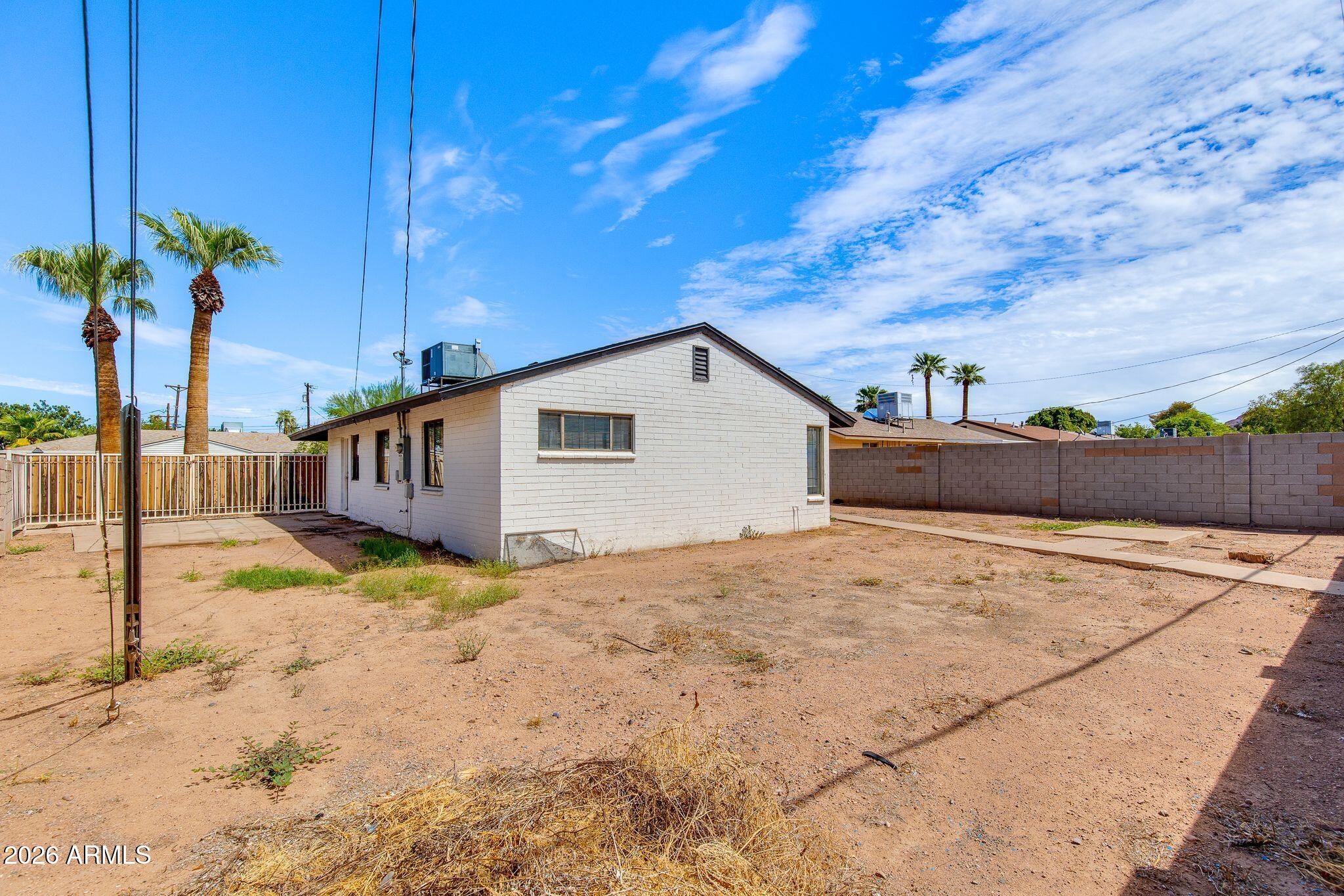 4609 E ALMERIA Road