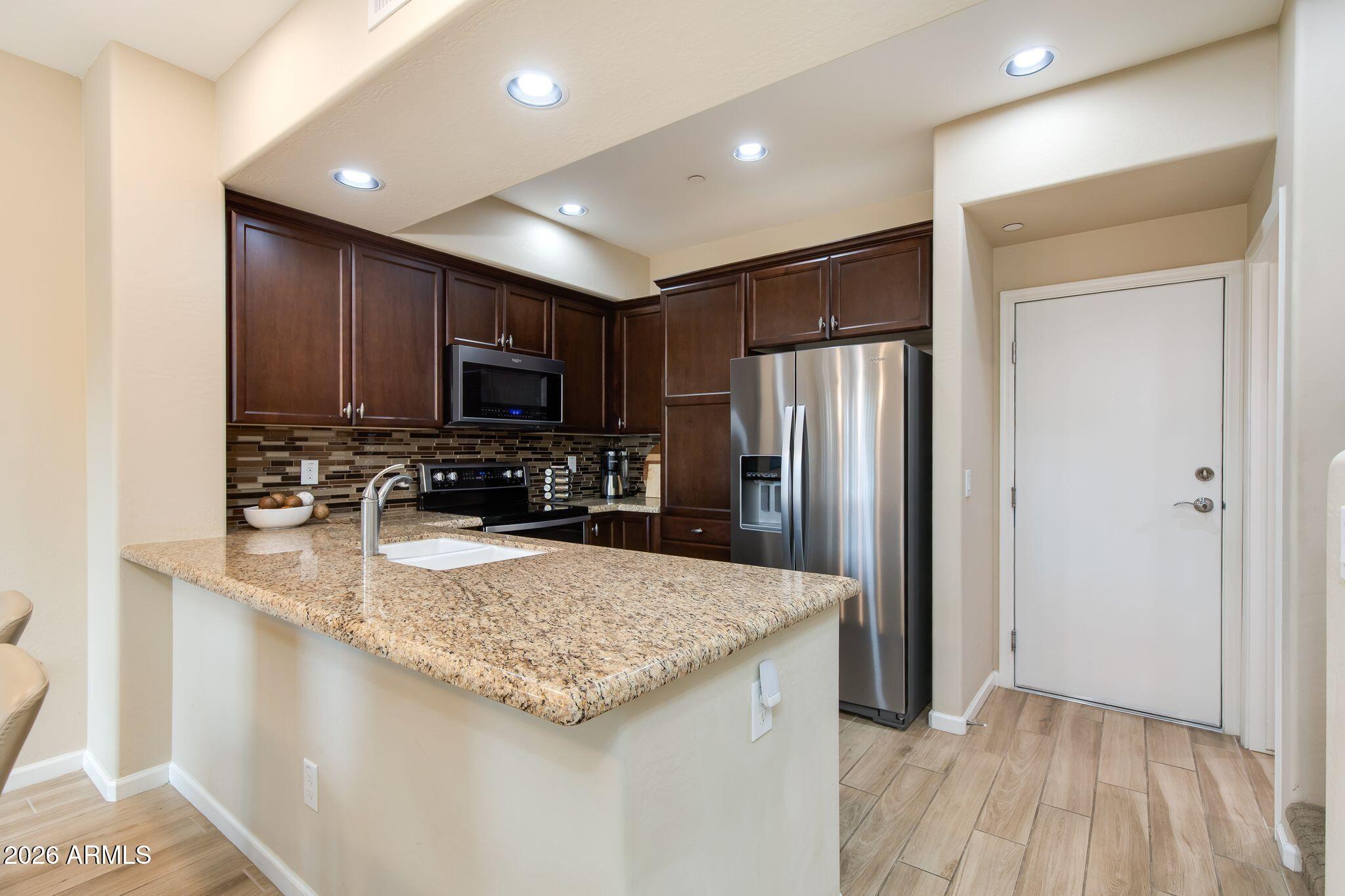 3935 E ROUGH RIDER Road 1373