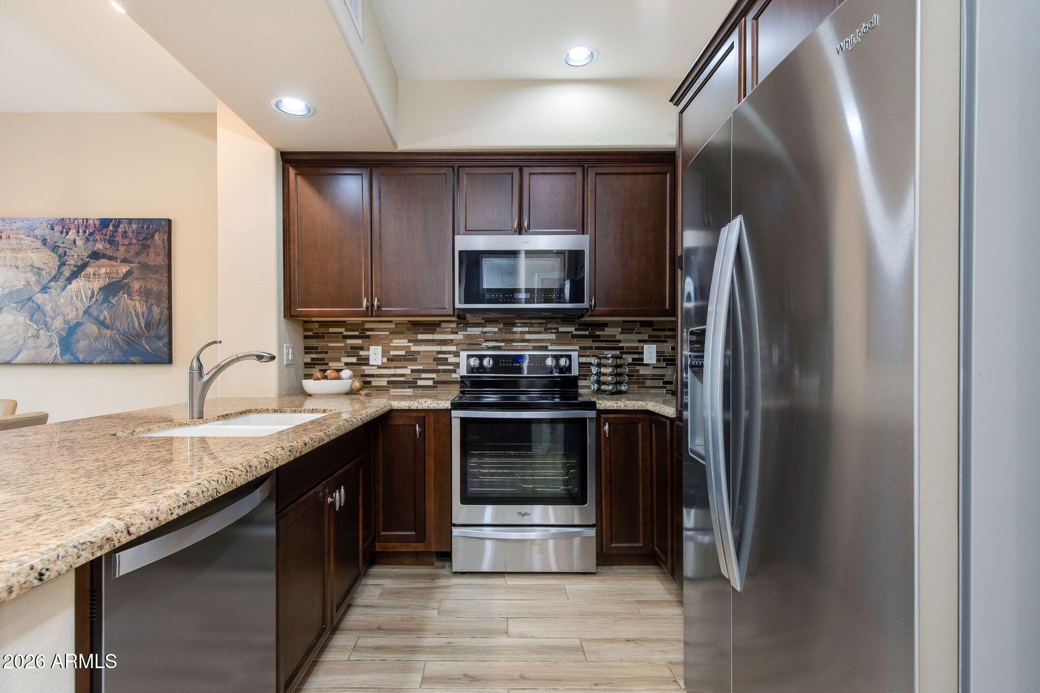 3935 E ROUGH RIDER Road 1373