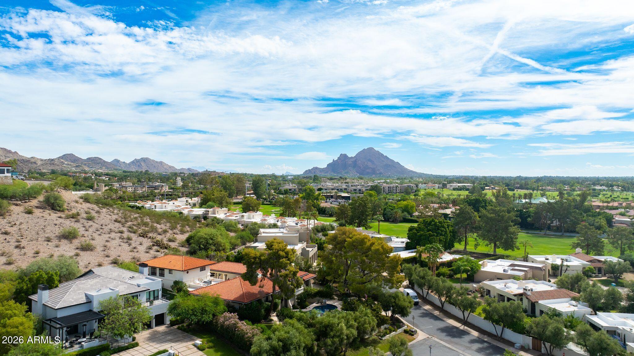2437 E RANCHO Drive