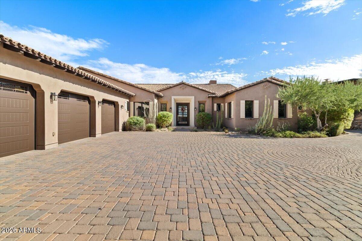4660 E SPARKLING Lane