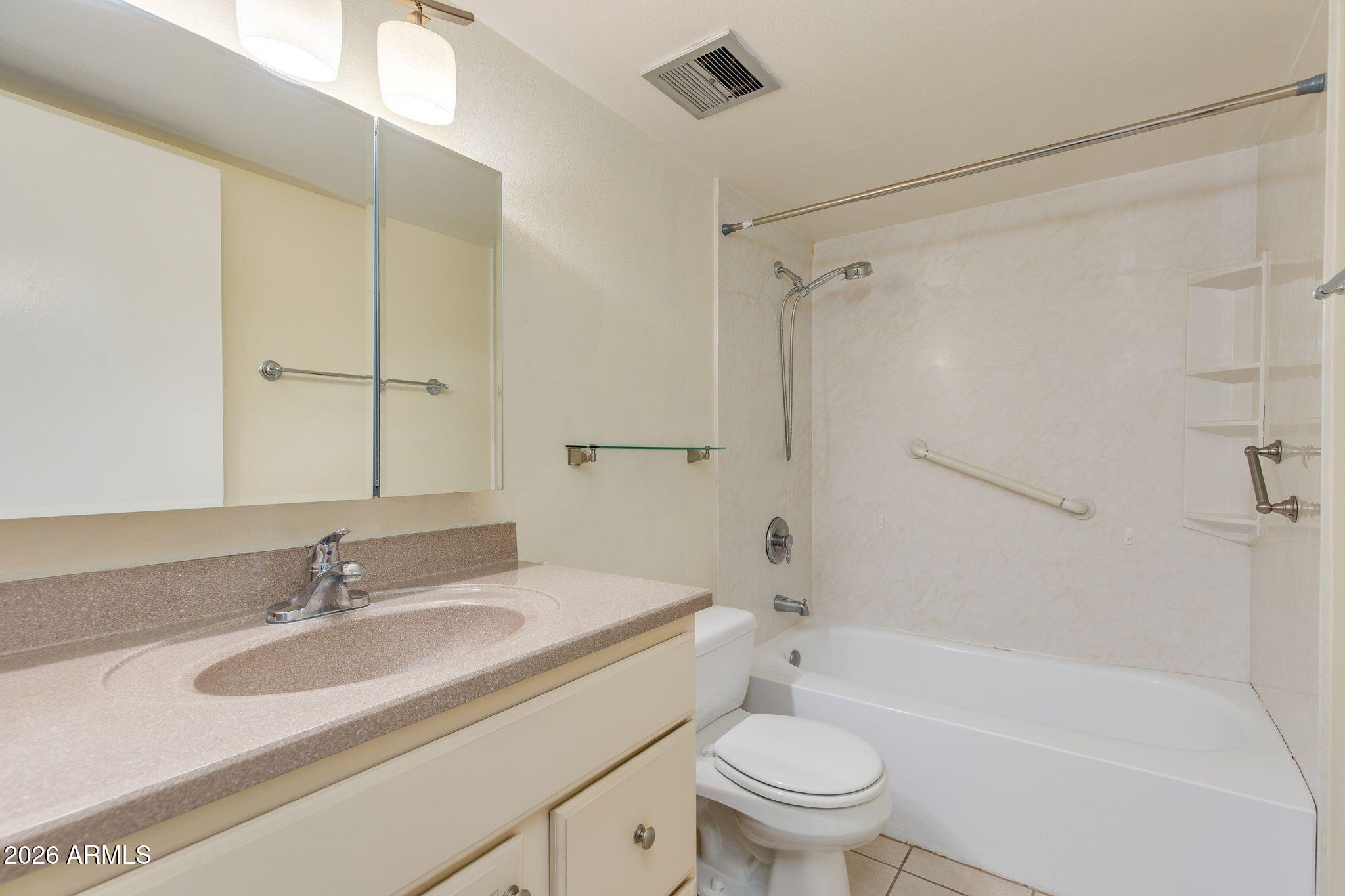 7960 E CAMELBACK Road 204