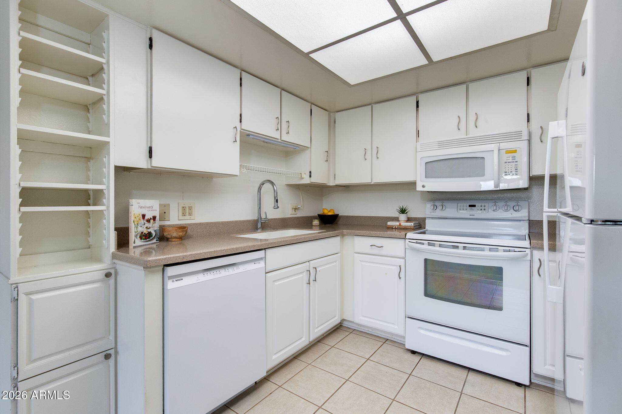 7960 E CAMELBACK Road 204