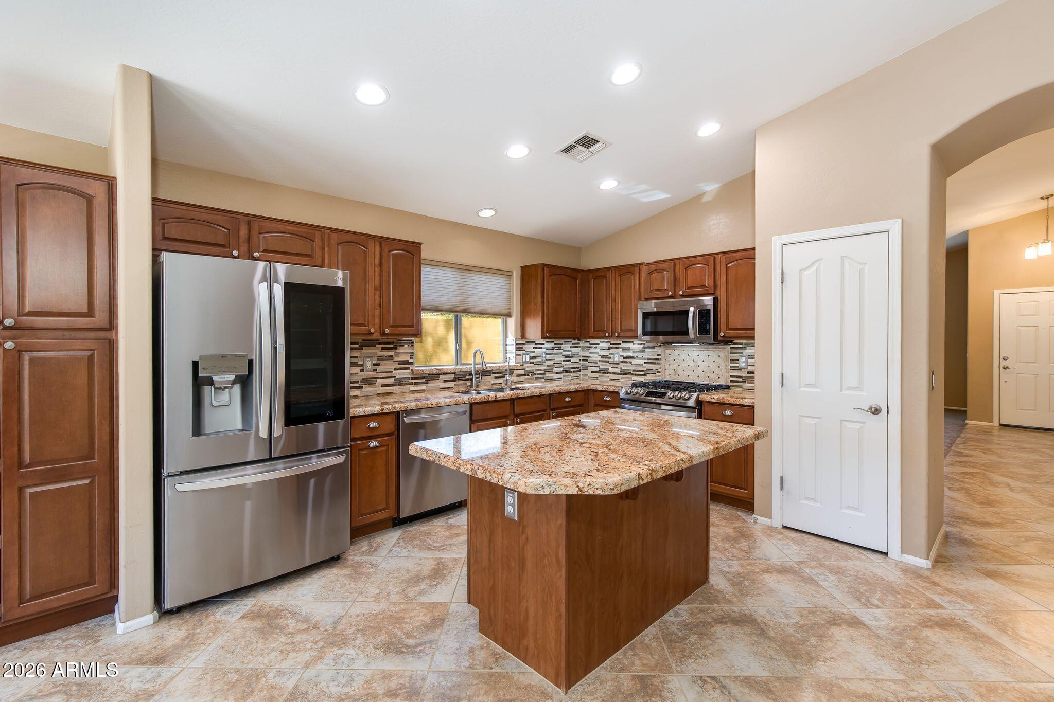 4433 W PHALEN Drive
