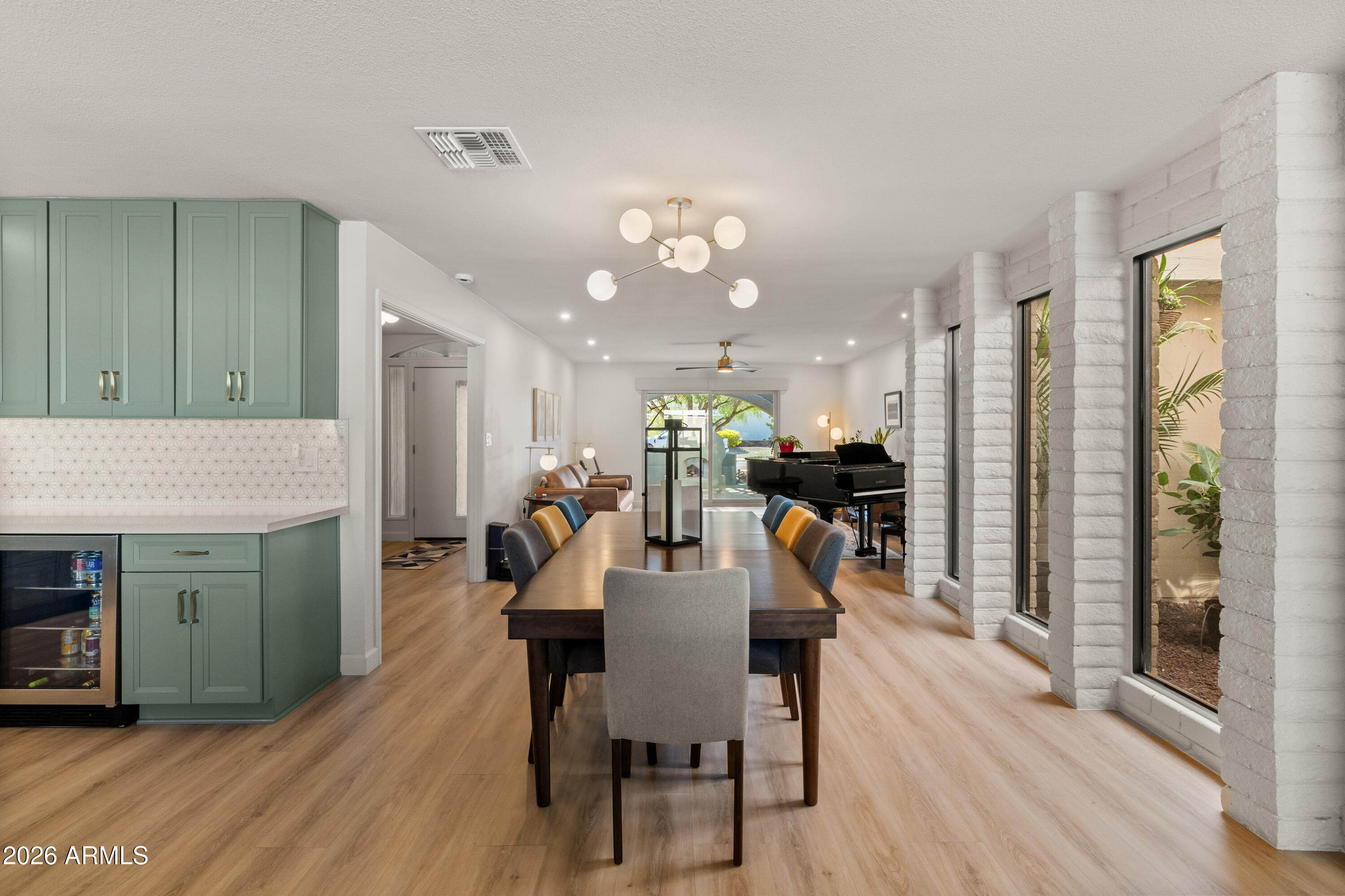3315 E MALAPAI Drive