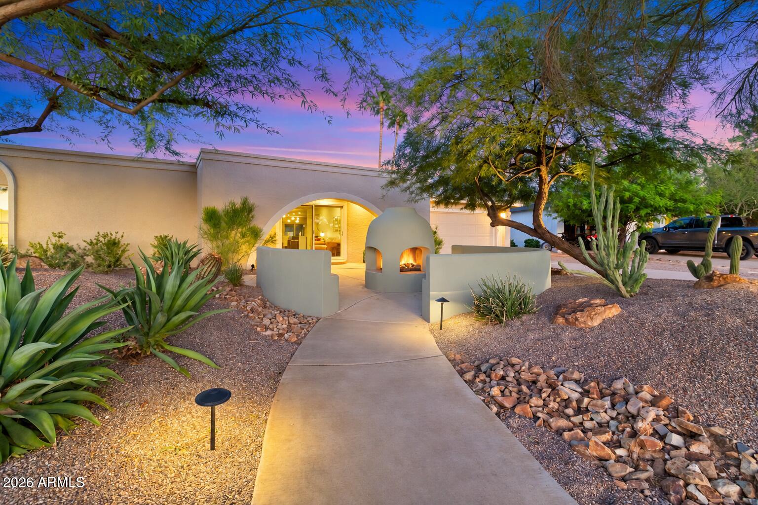 3315 E MALAPAI Drive