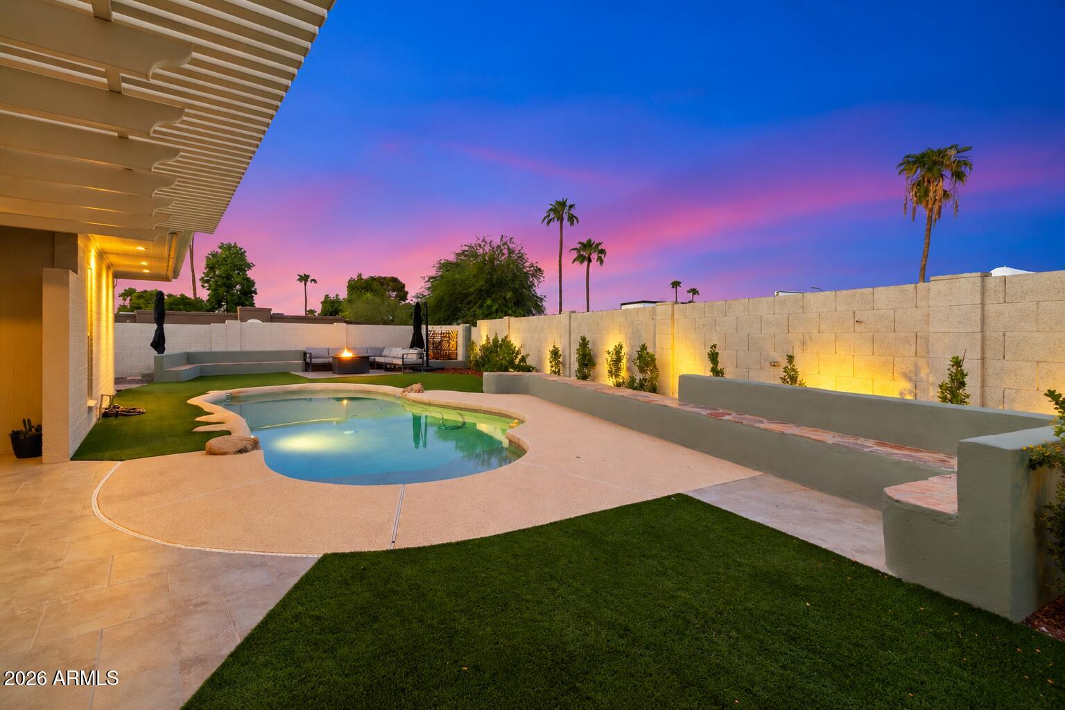 3315 E MALAPAI Drive