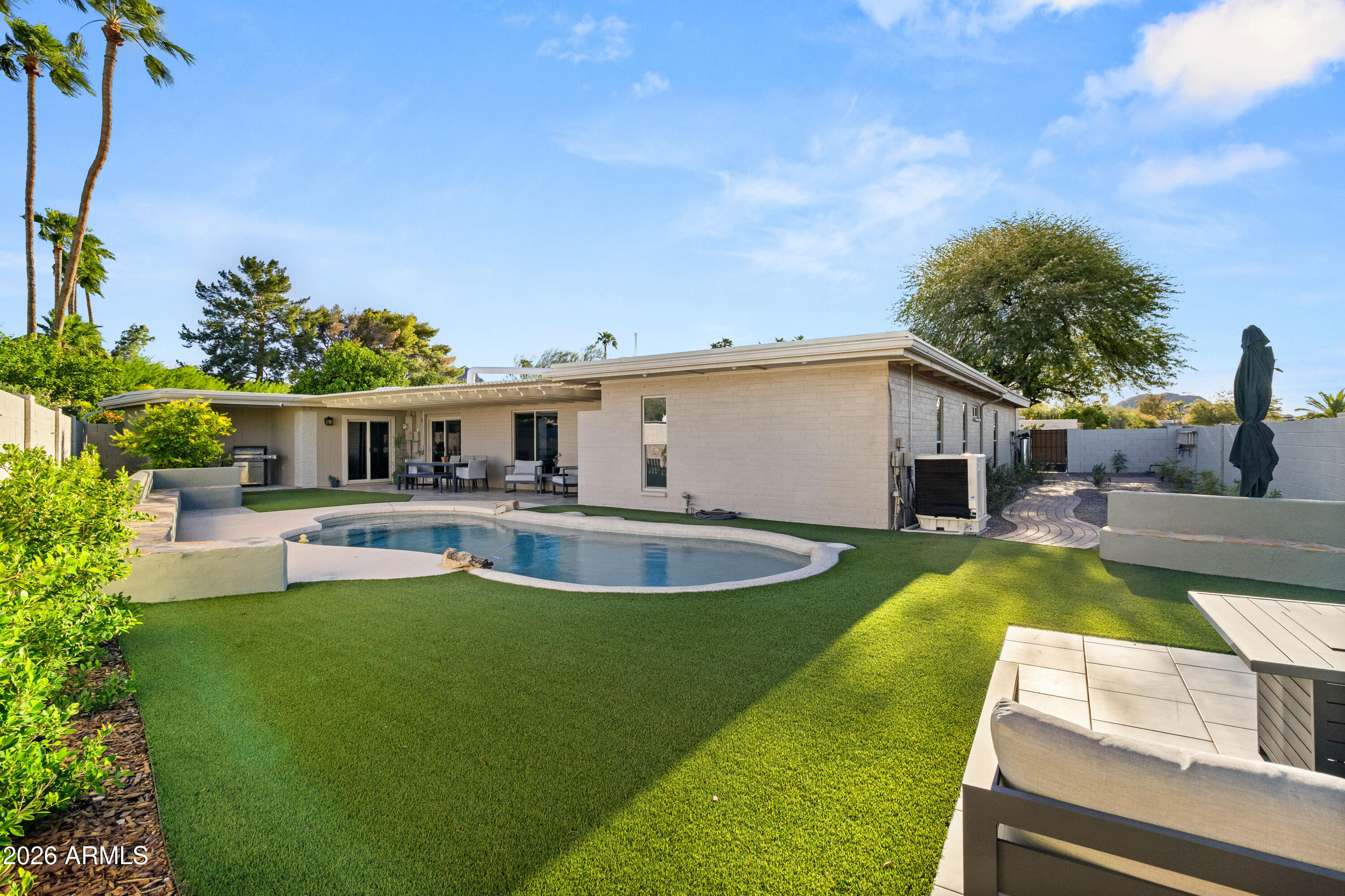 3315 E MALAPAI Drive