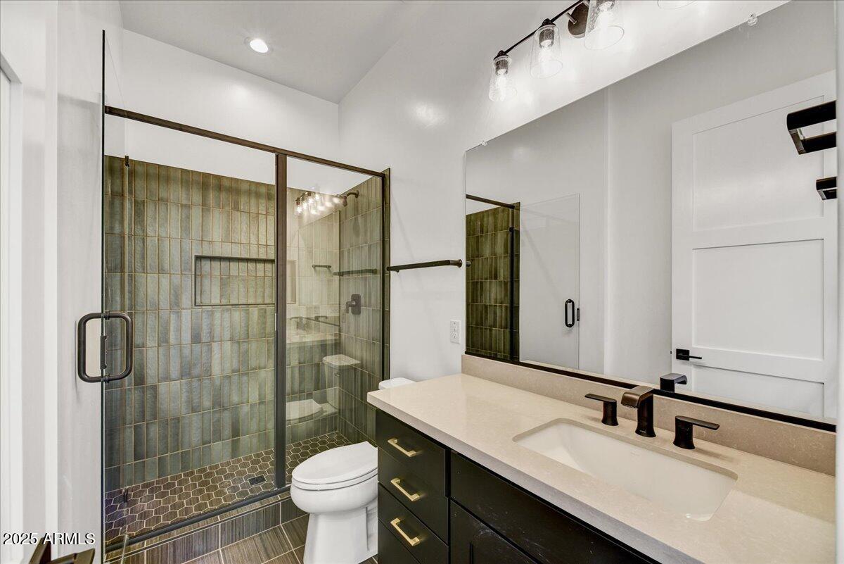 3330 W DESERT DAWN Drive