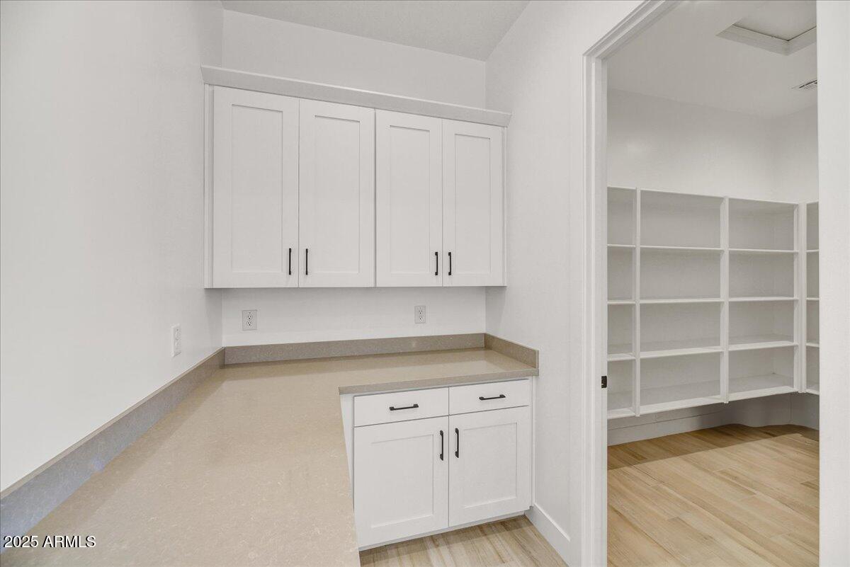 3330 W DESERT DAWN Drive